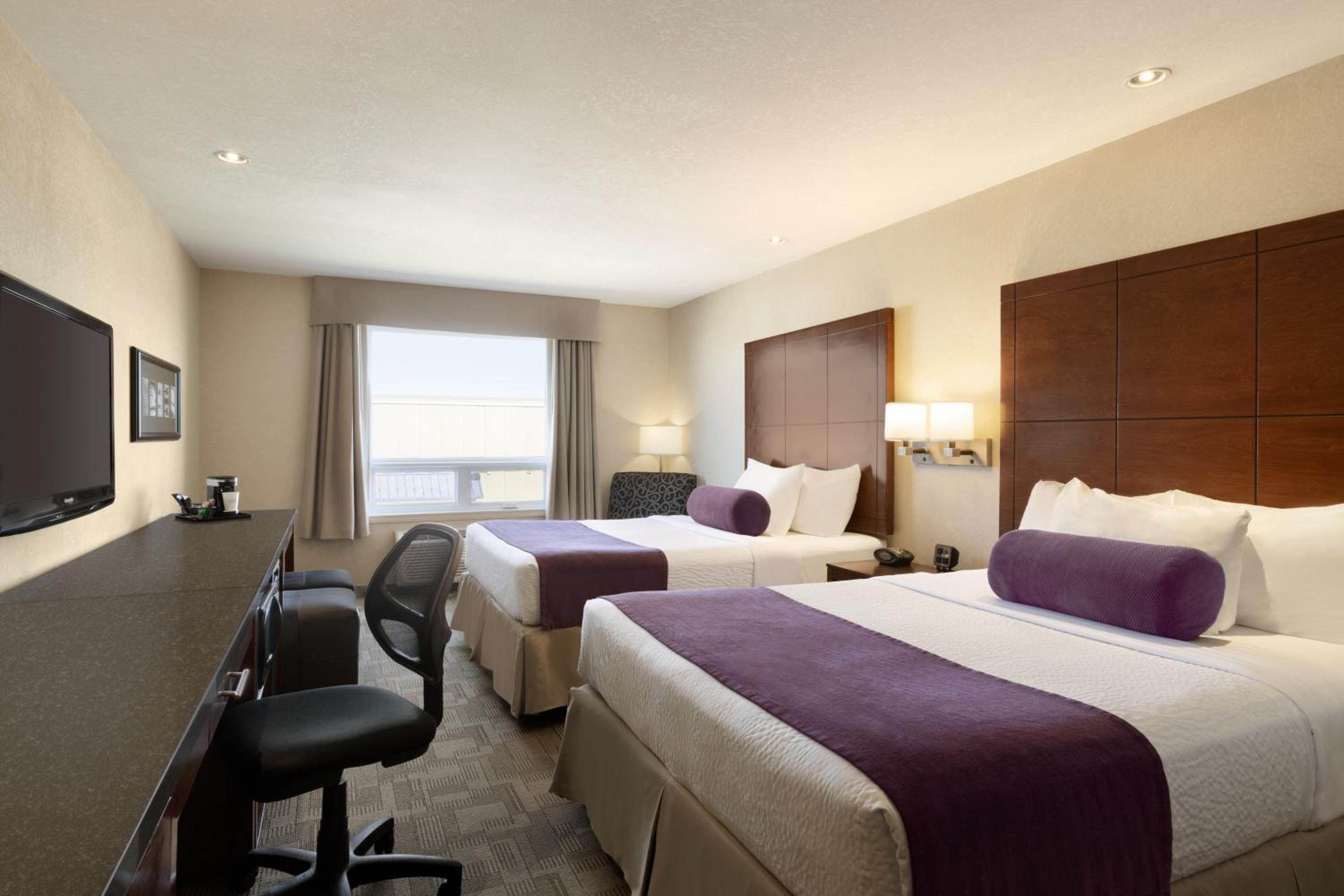 Queen Room with Two Queen Beds - Non-Smoking