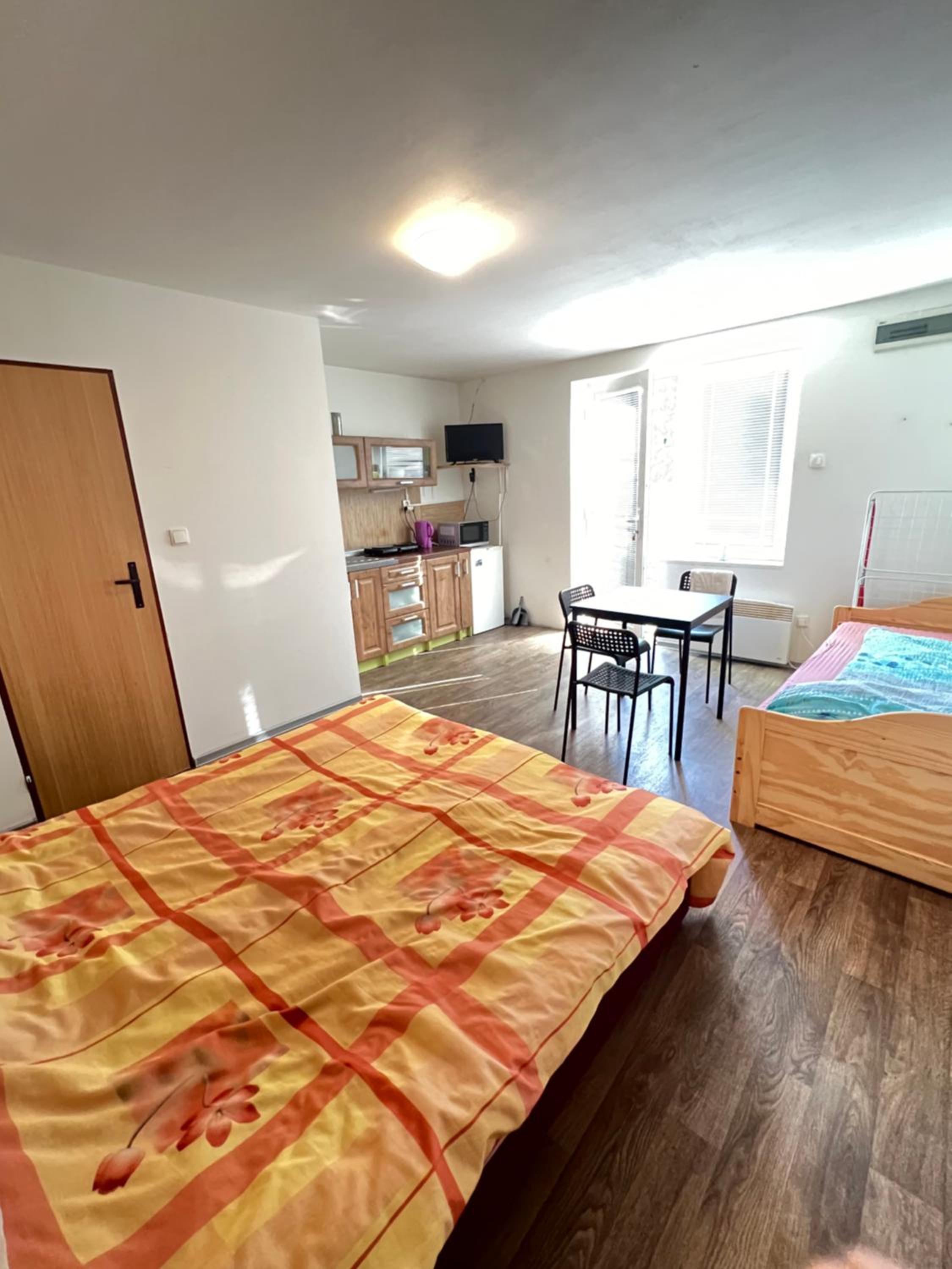 Apartment with Terrace - Photo 1