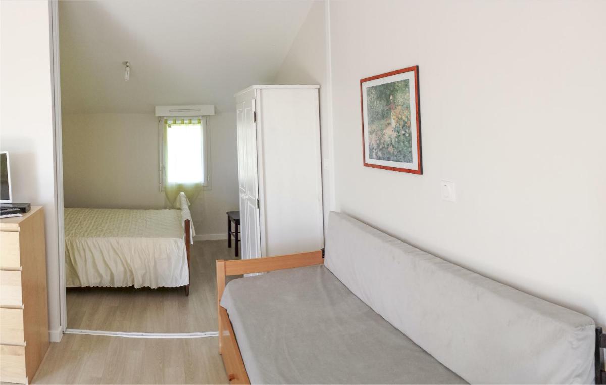 Apartment - Photo 71