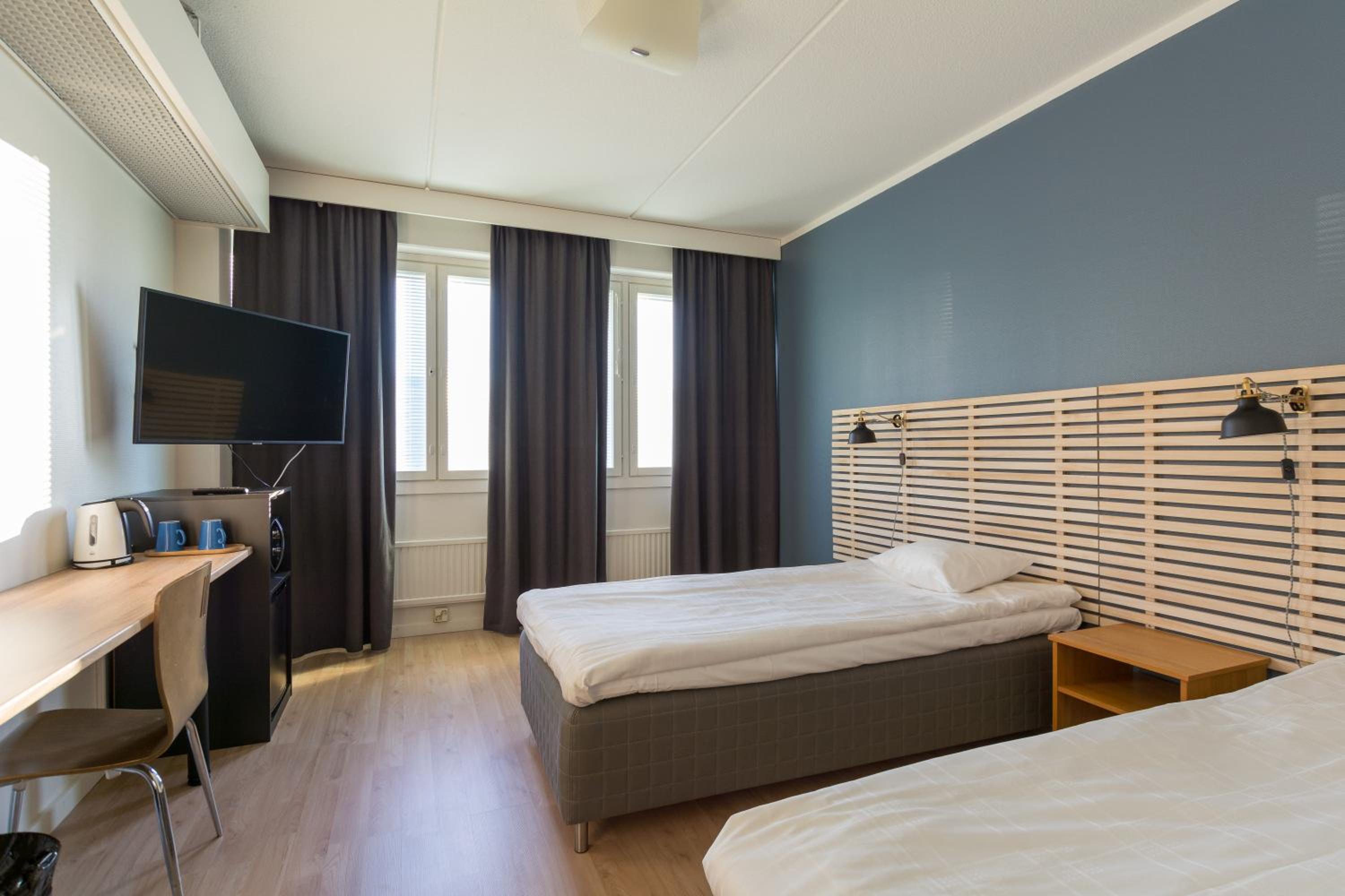 Twin Room - Photo 1