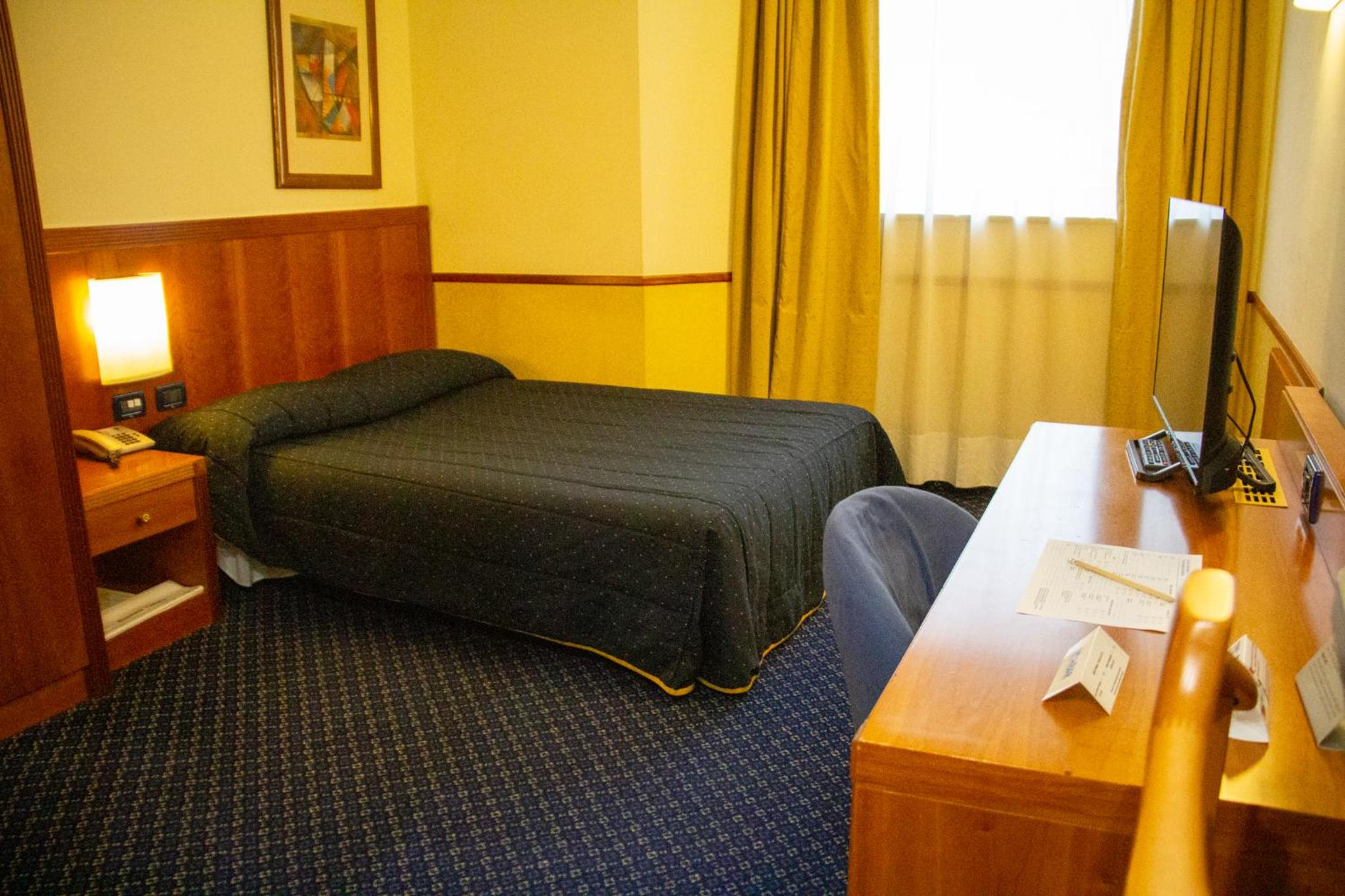 Small Double Room - Photo 1