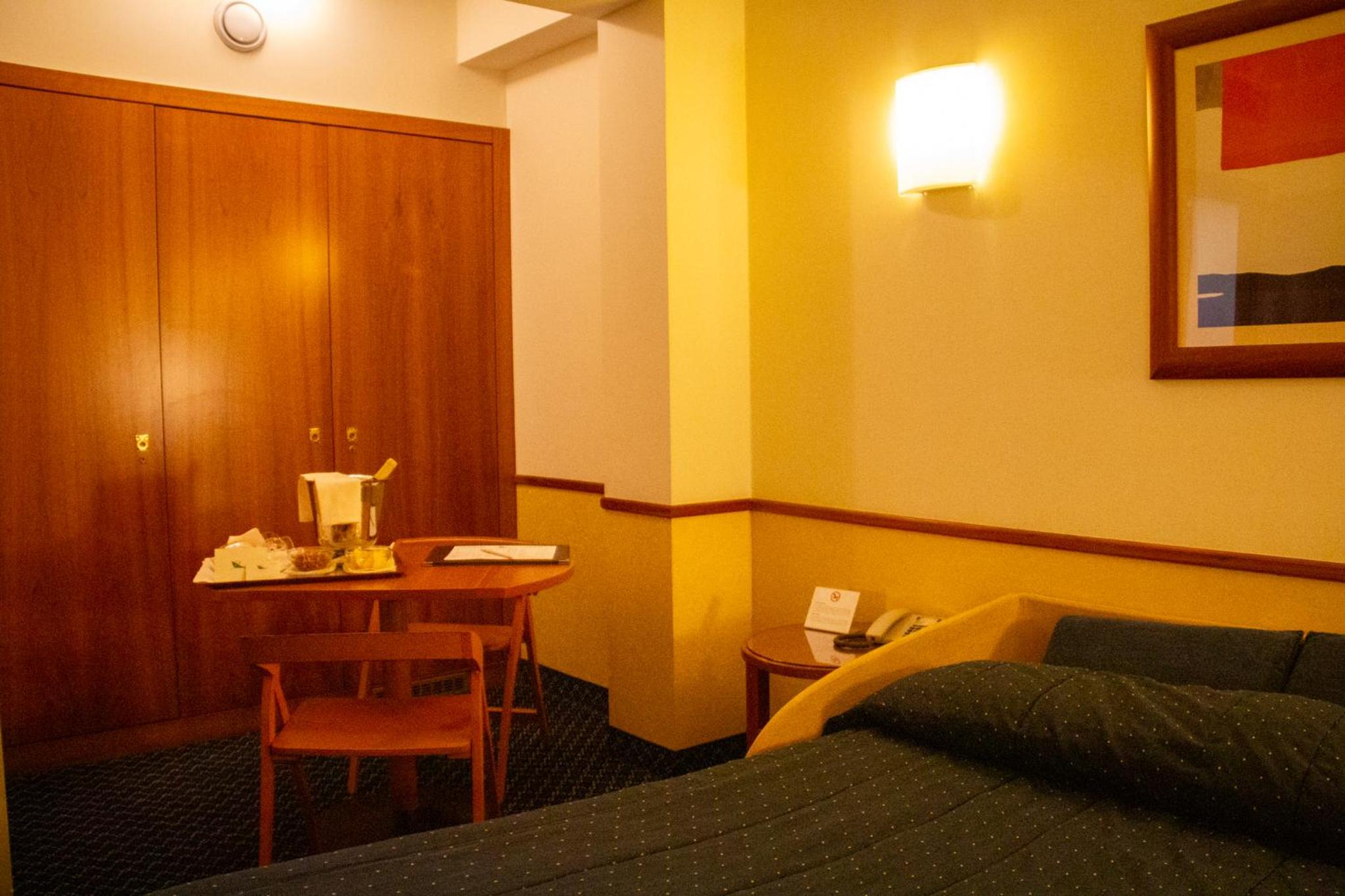 Junior Suite (4 Adults) - Photo 2