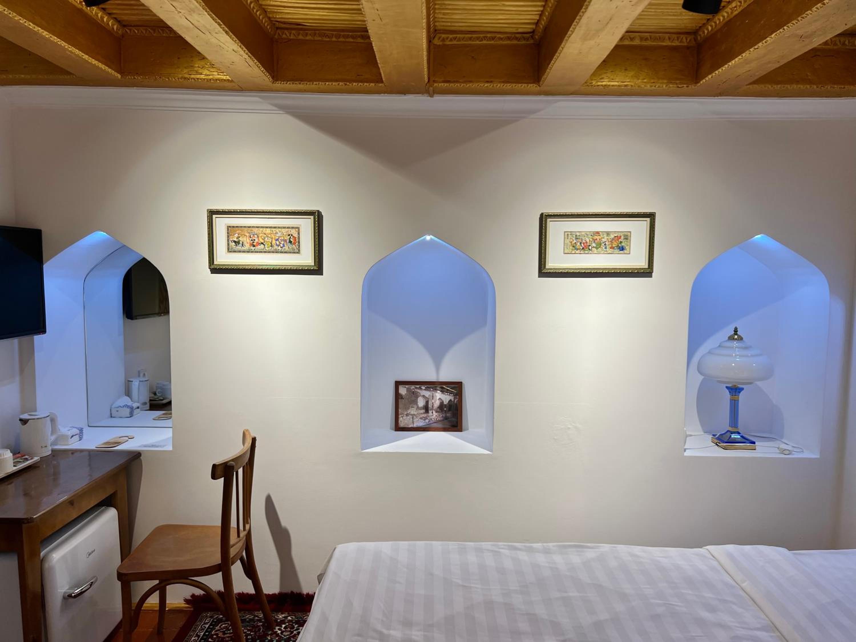 Superior King Room photo 2