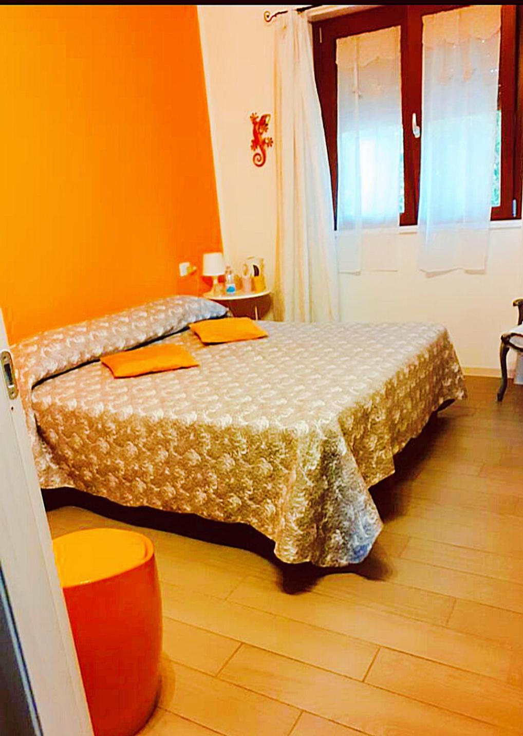 Apartment with View and Balcony - Photo 5