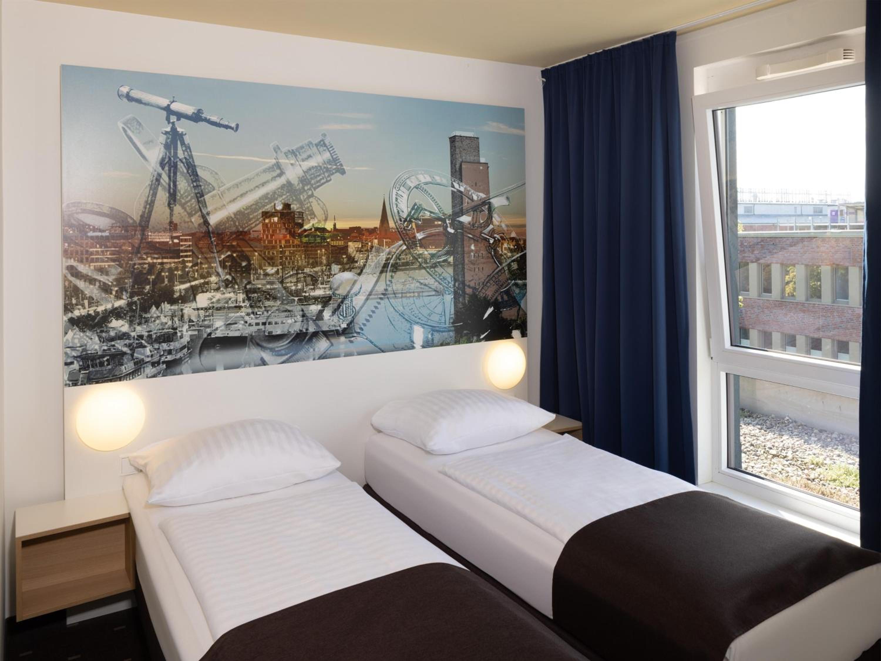 Twin Room - Photo 1