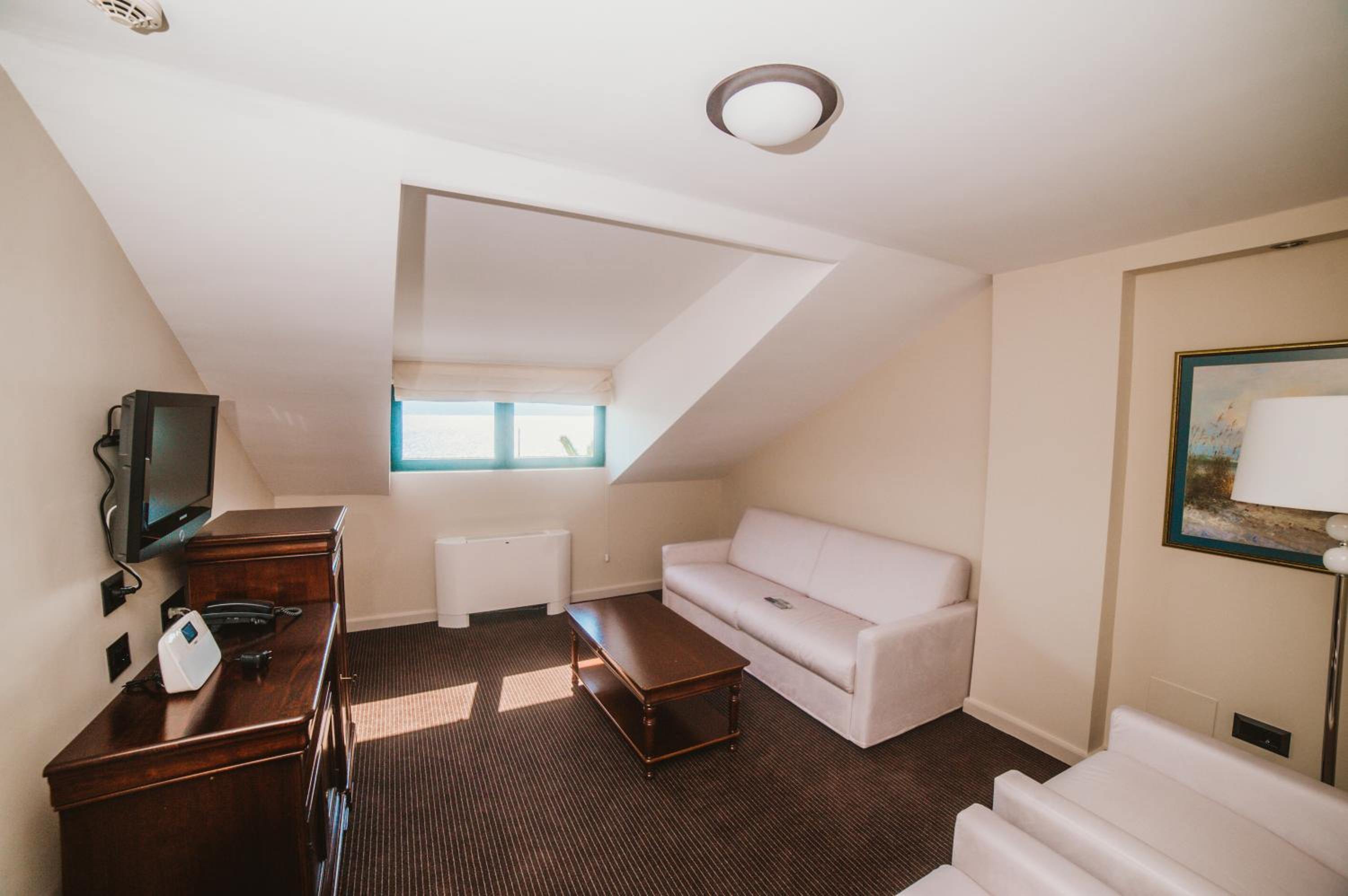 Superior Suite - Photo 1