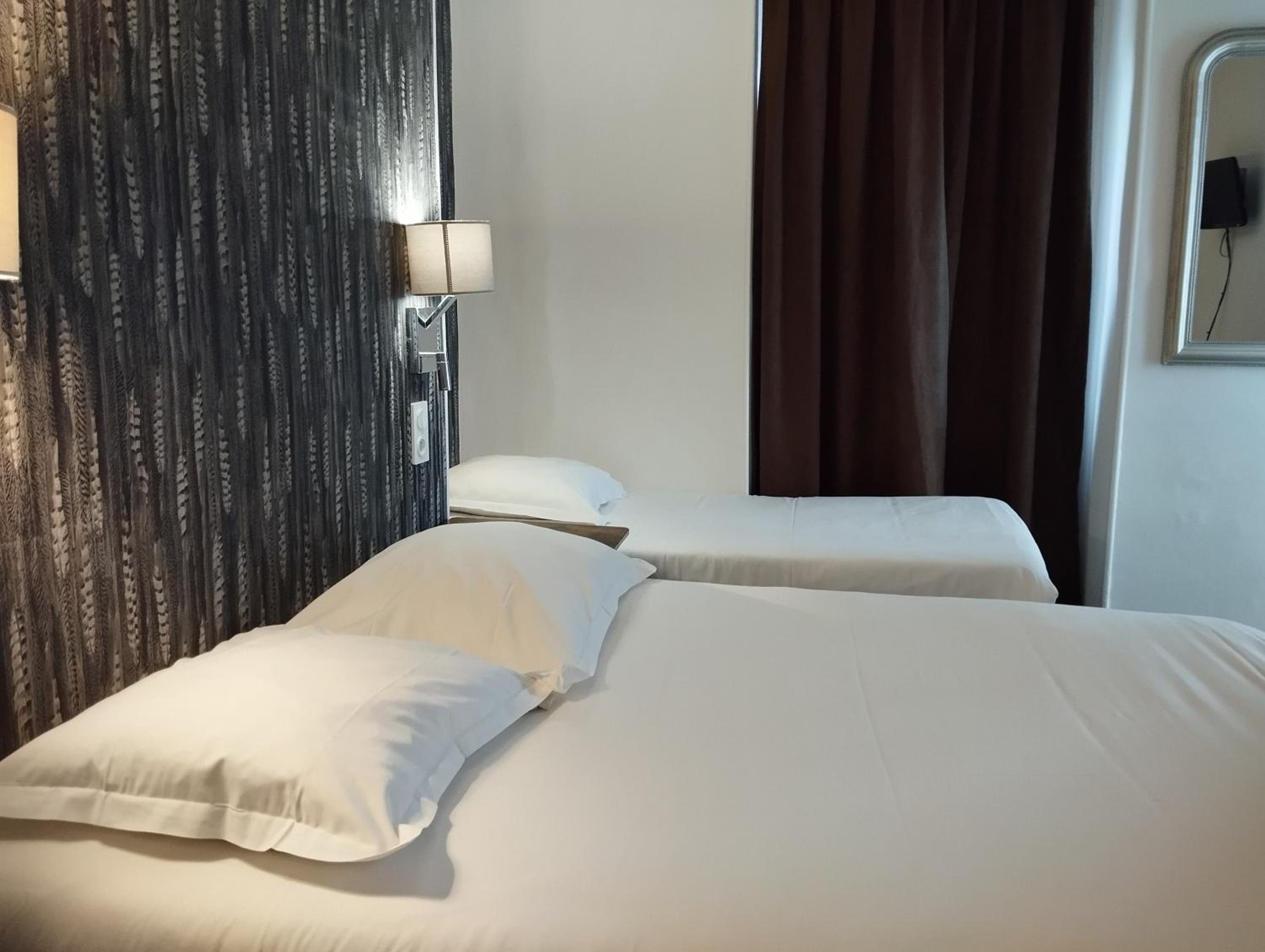 Triple Room - Photo 1