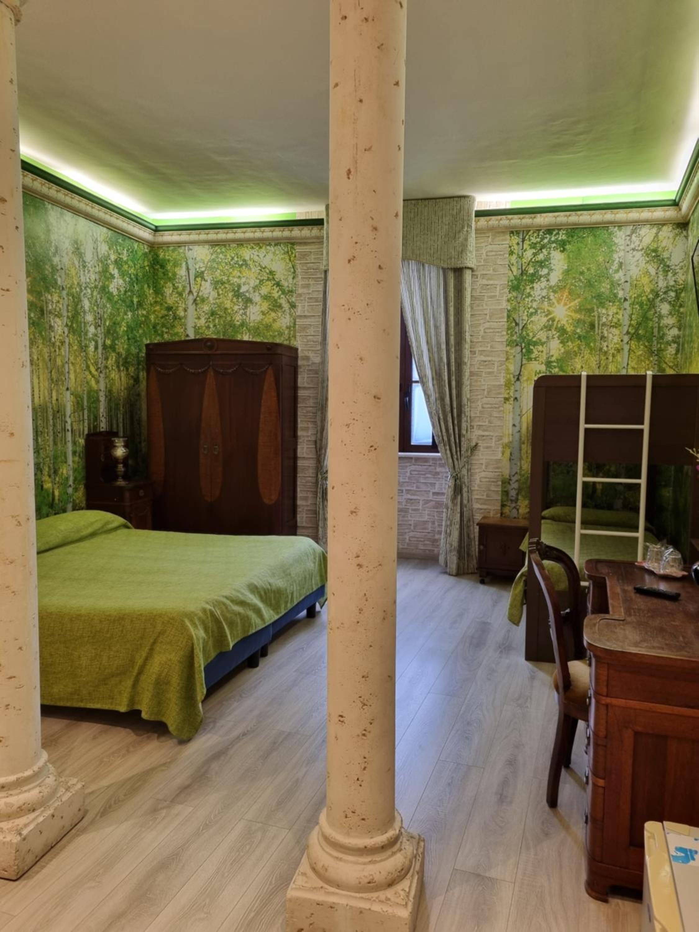 Premium Quadruple Room - Photo 3