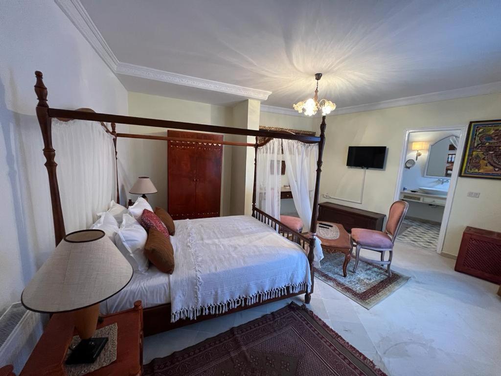 Deluxe Double Room with Bath photo 2