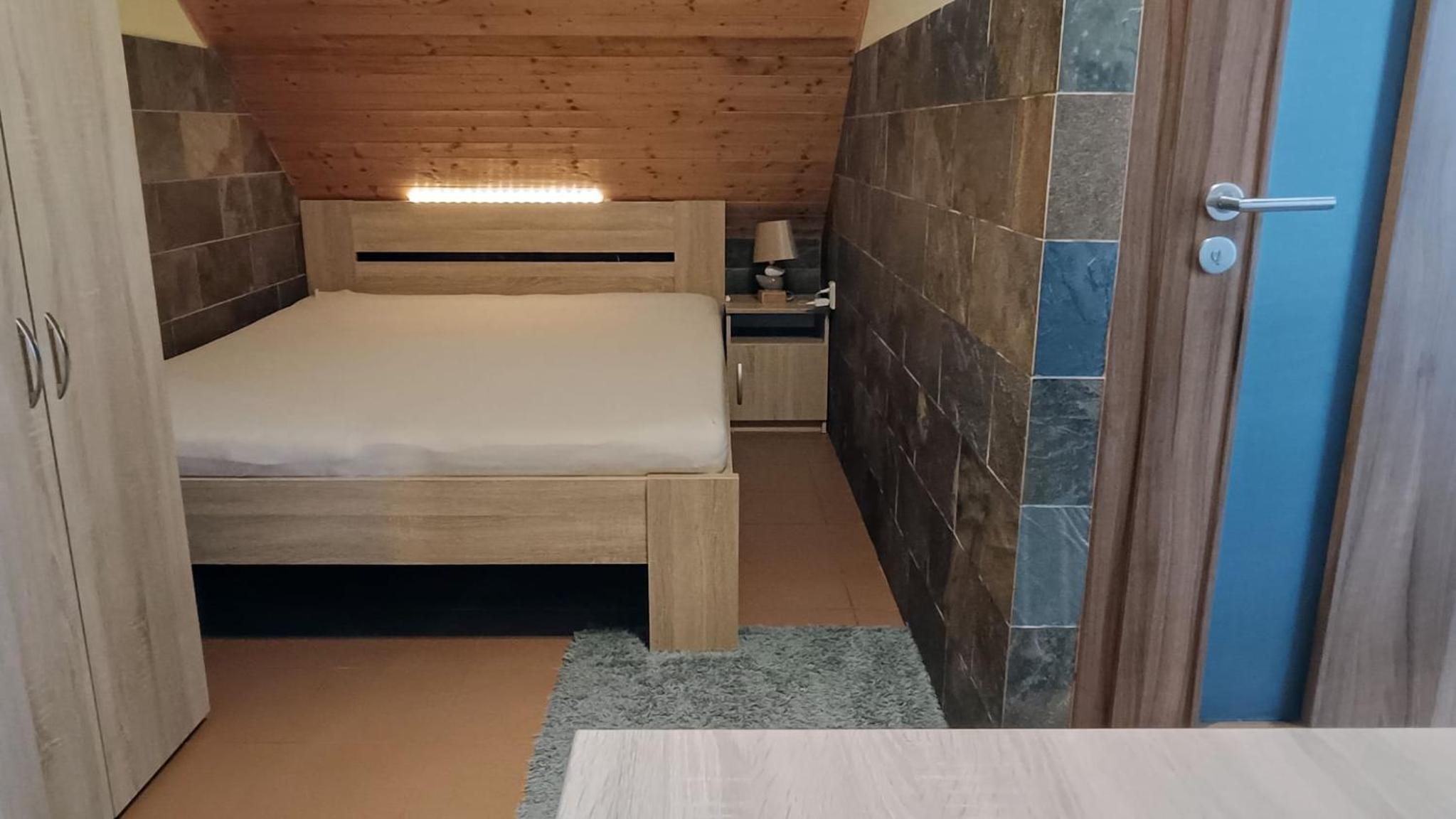 Deluxe Double Room with Shower photo 1