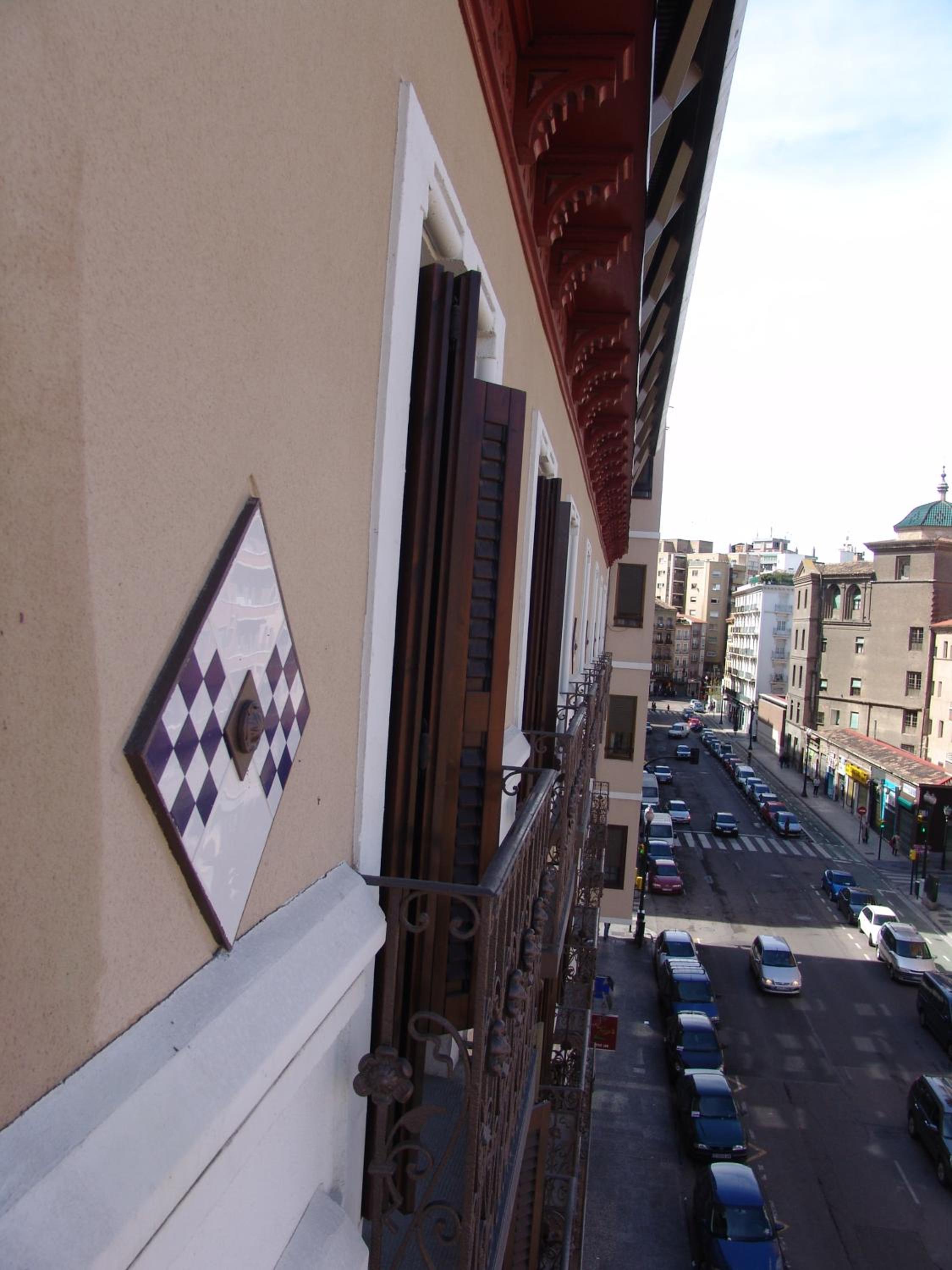 Two-Bedroom Apartment (4 Adults) - Photo 15