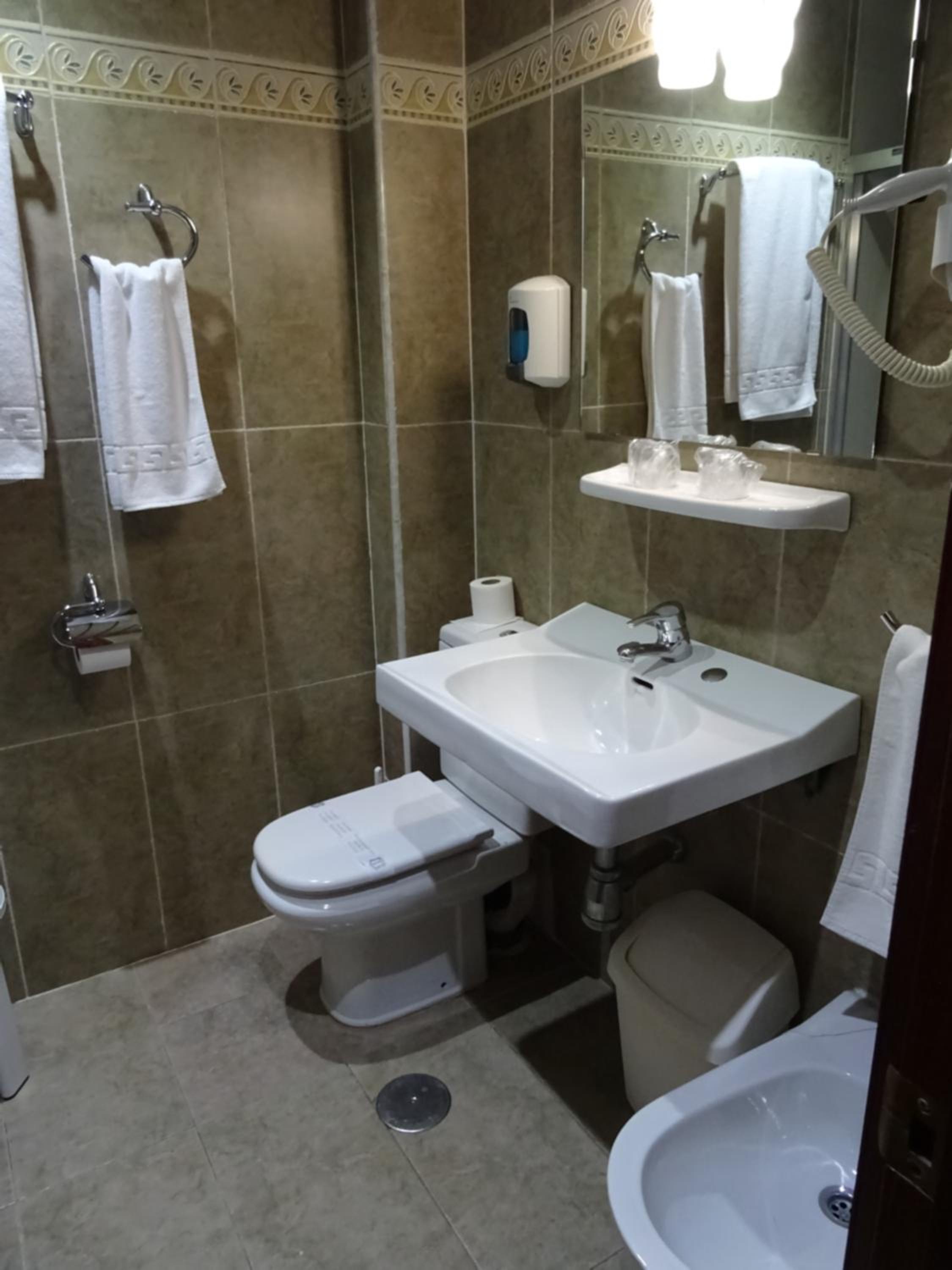 Standard Triple Room photo 3