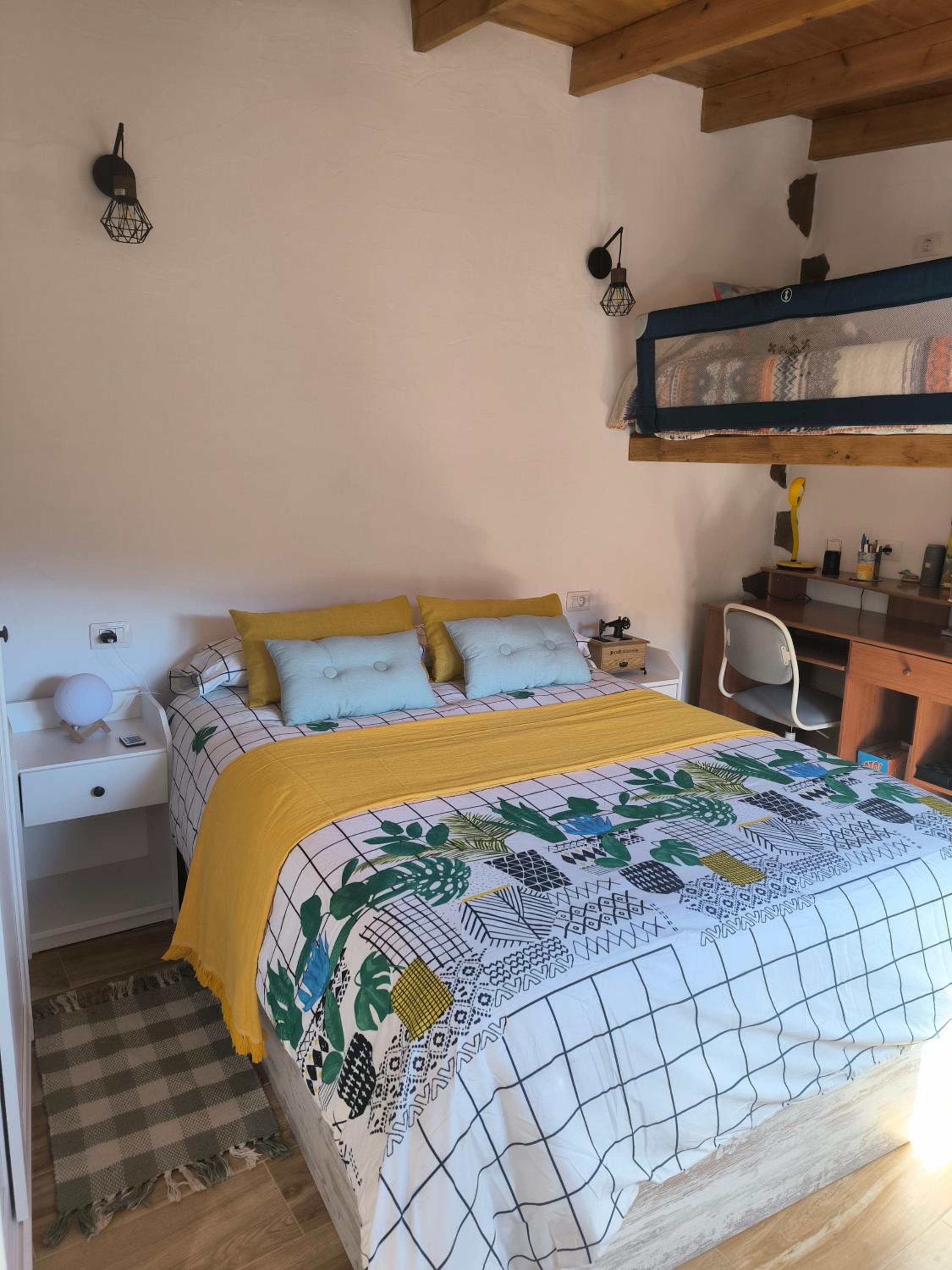 One-Bedroom Apartment photo 3