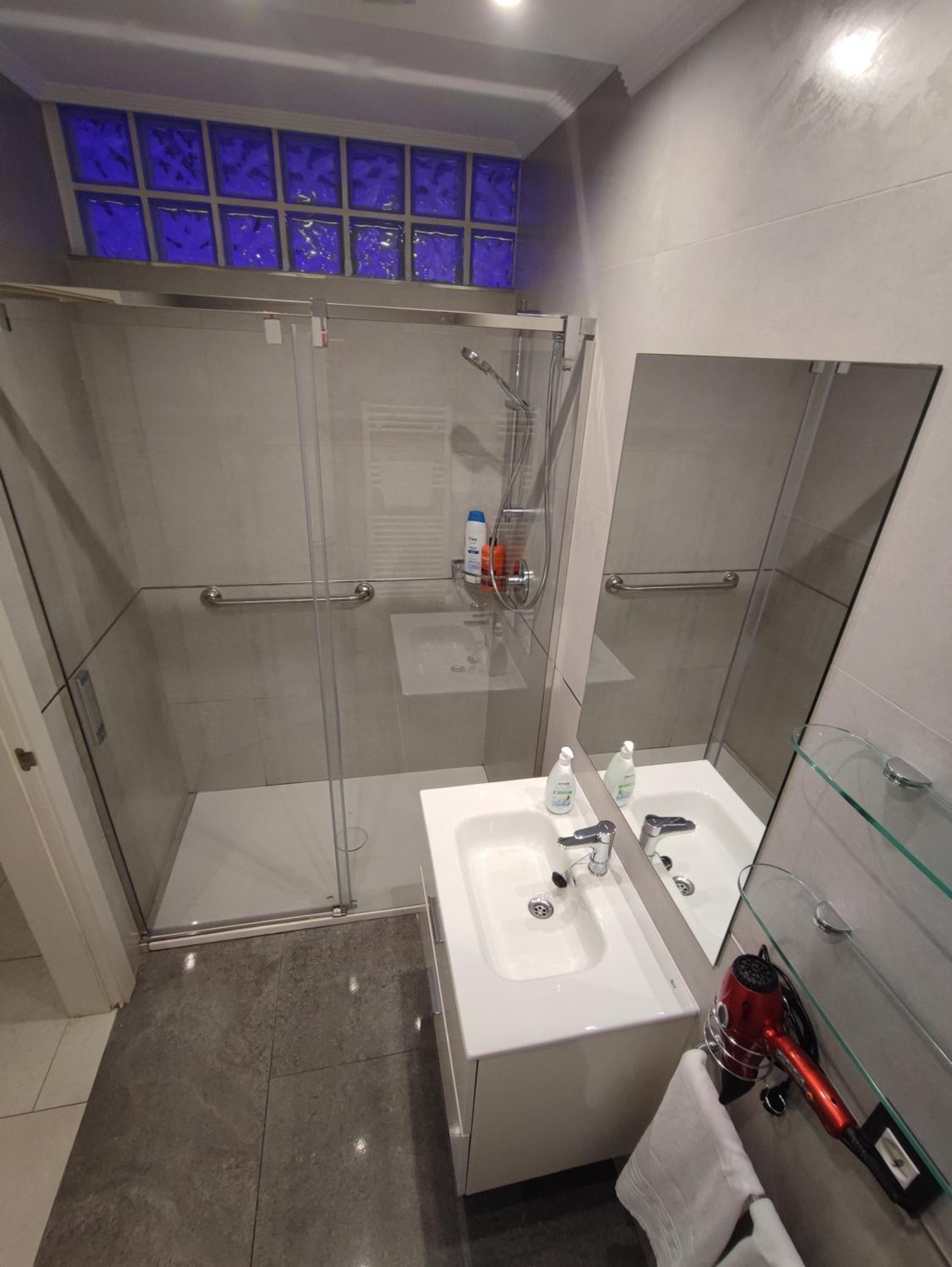 Deluxe Apartment (3 Adults) photo 2