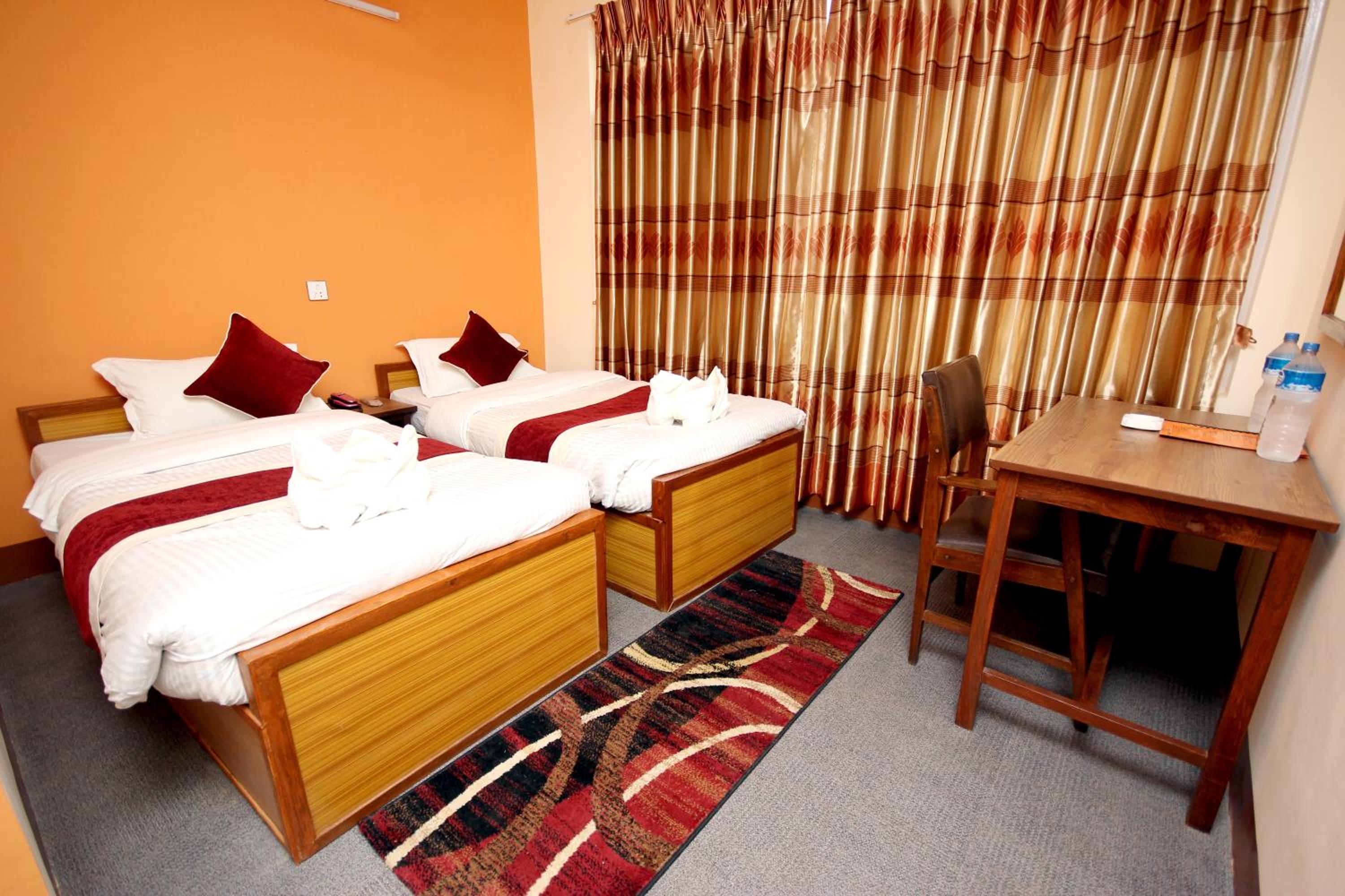 Deluxe Double or Twin Room - Photo 11