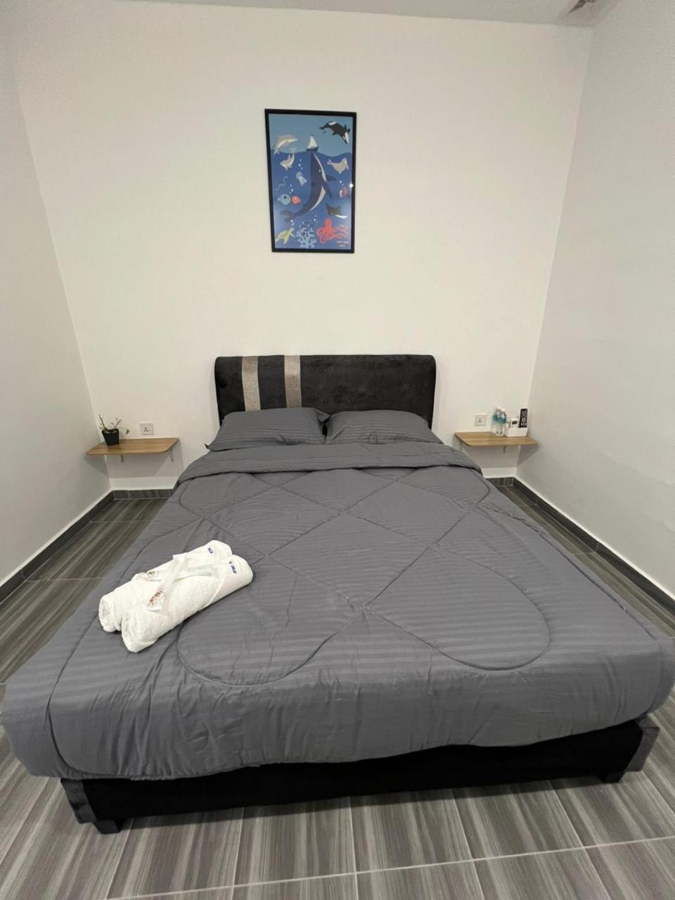 Queen Room photo 3