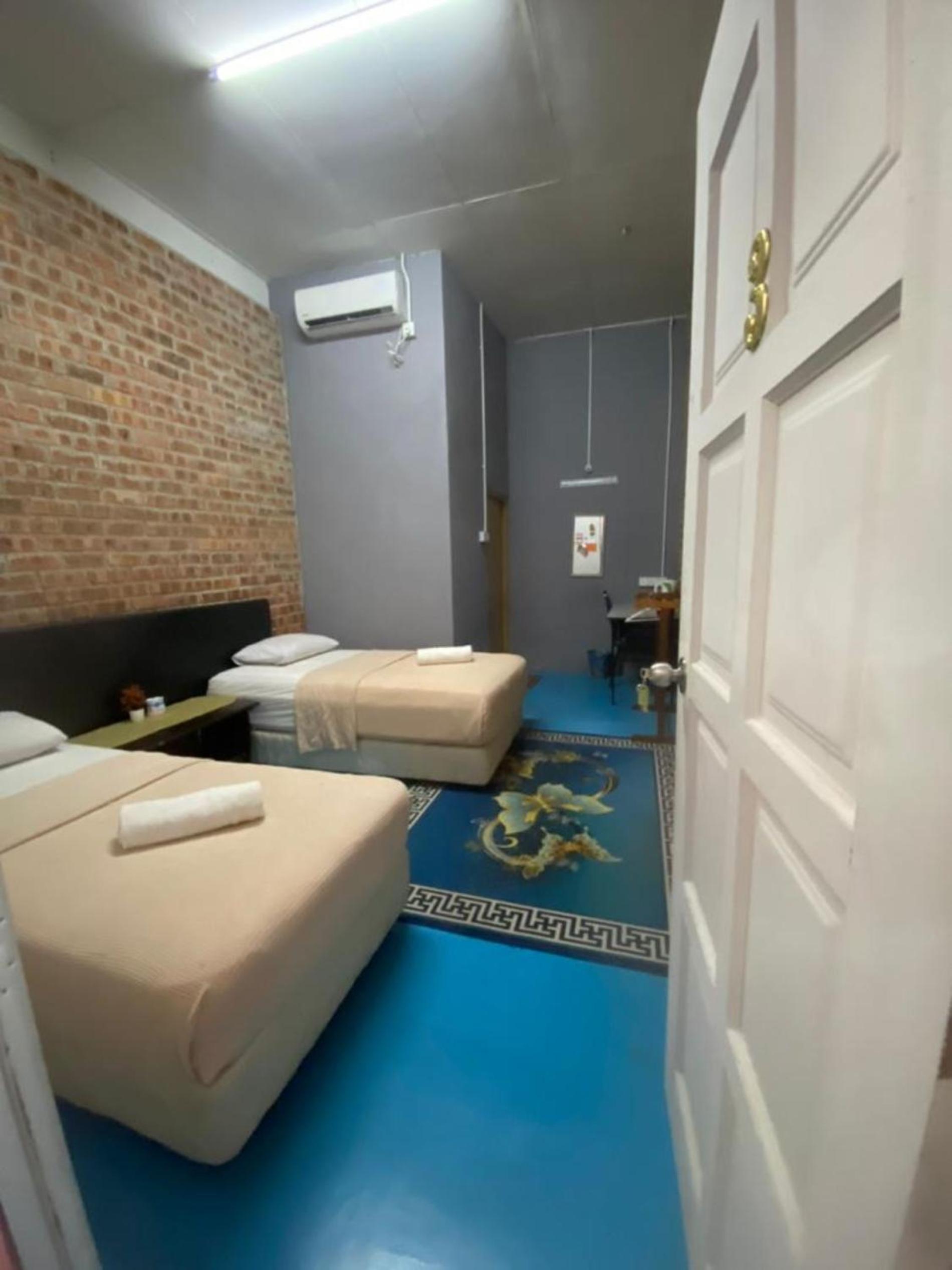 Standard Twin Room photo 3