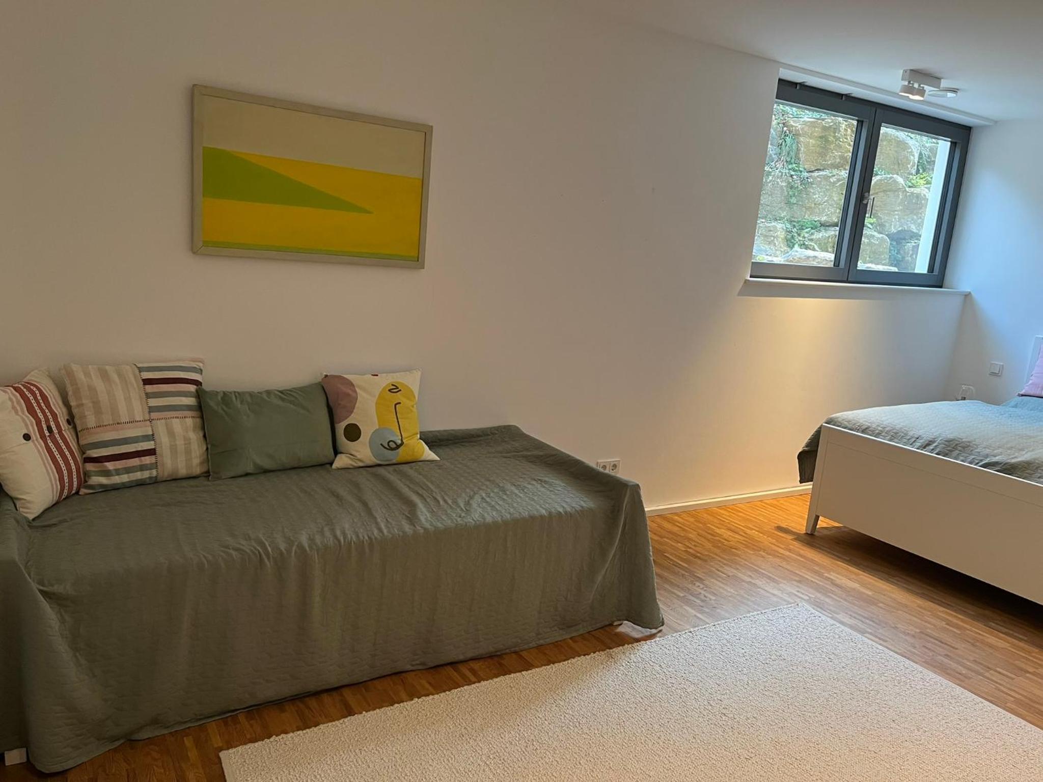 One-Bedroom Apartment photo 2