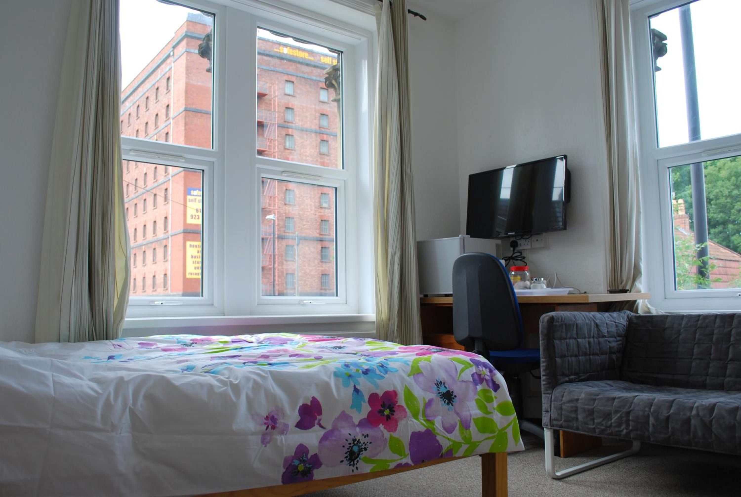 Double Room with Shared Bathroom