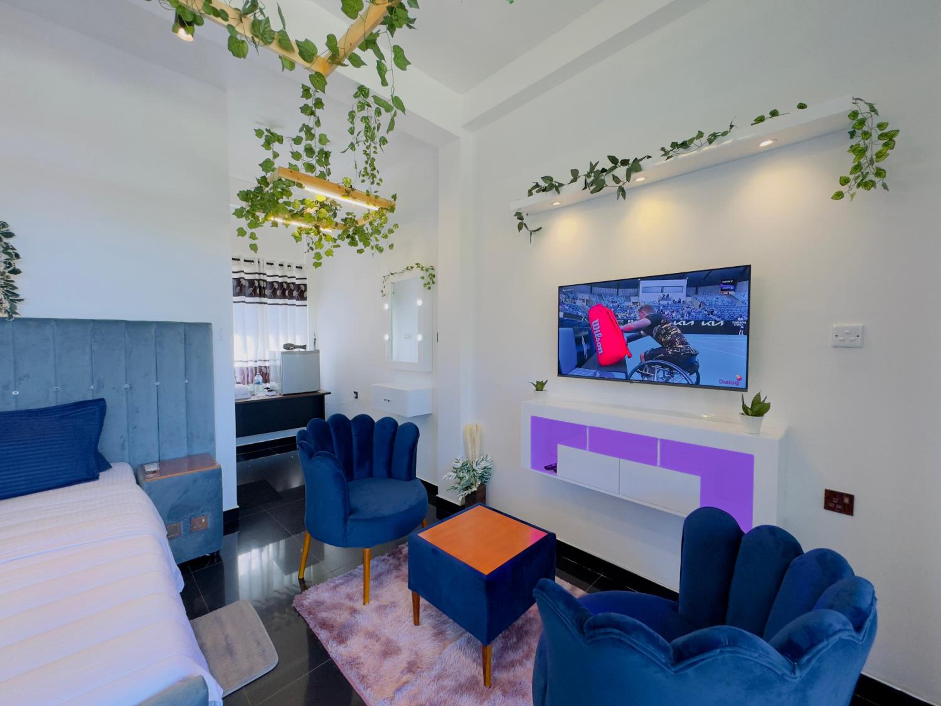 Superior King Room - Photo 2
