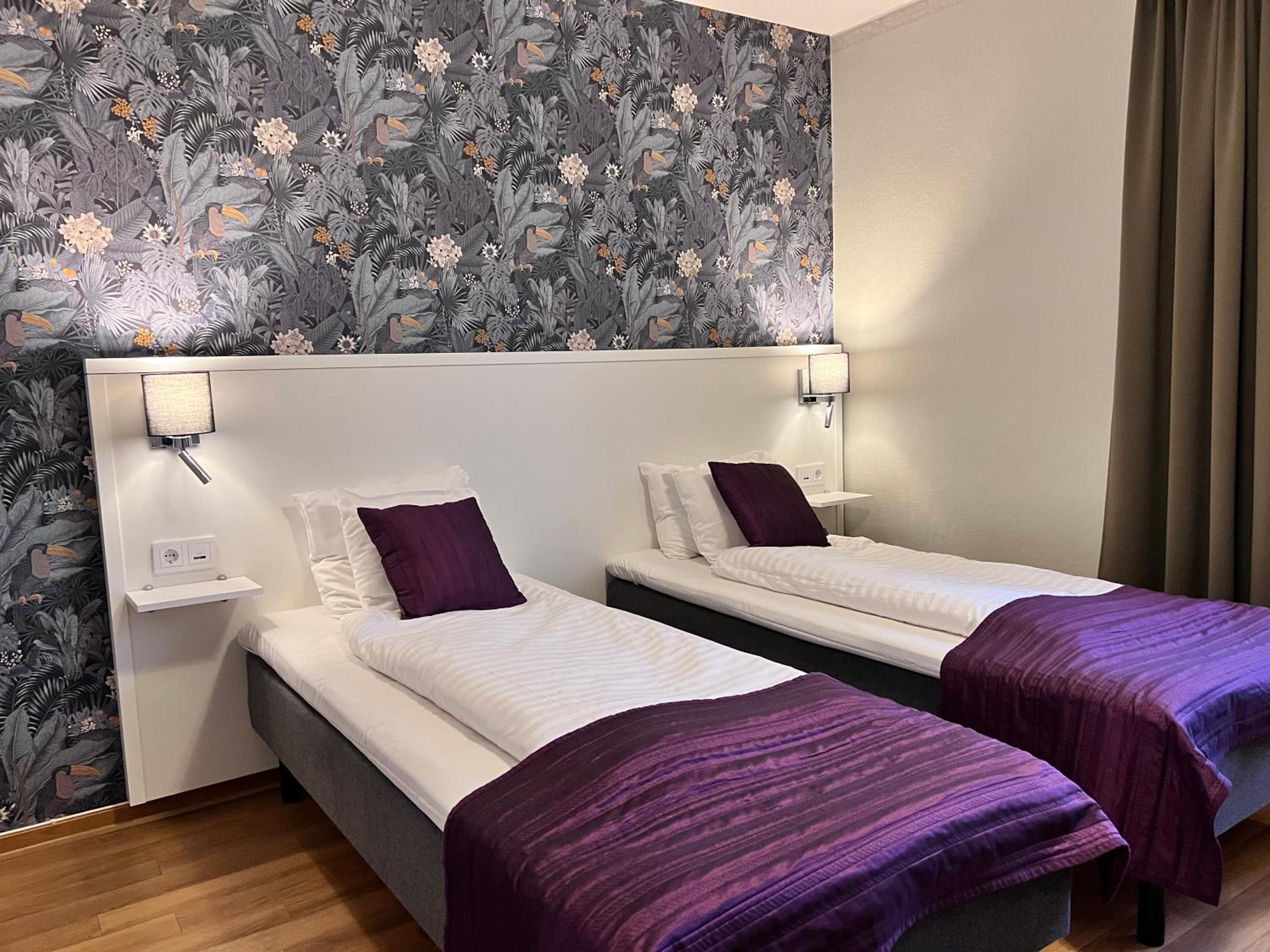 Standard Twin Room photo 3