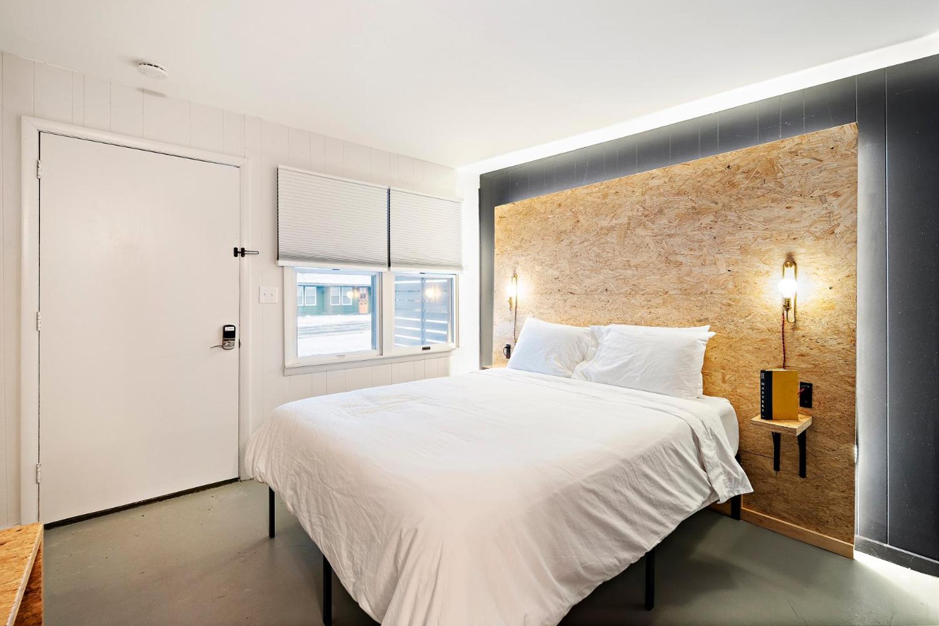 Standard Queen Room - Photo 1
