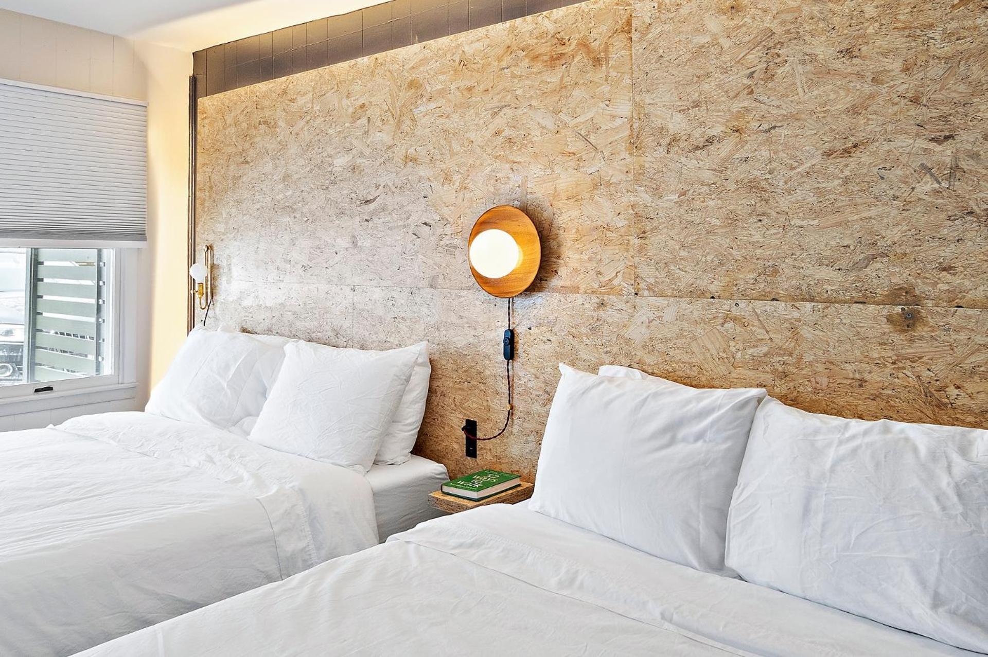 Deluxe Queen Room - Photo 1
