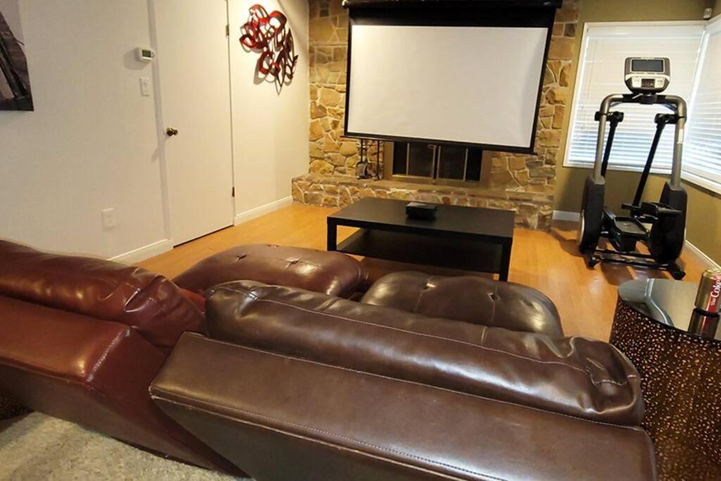 Two-Bedroom Apartment photo 2