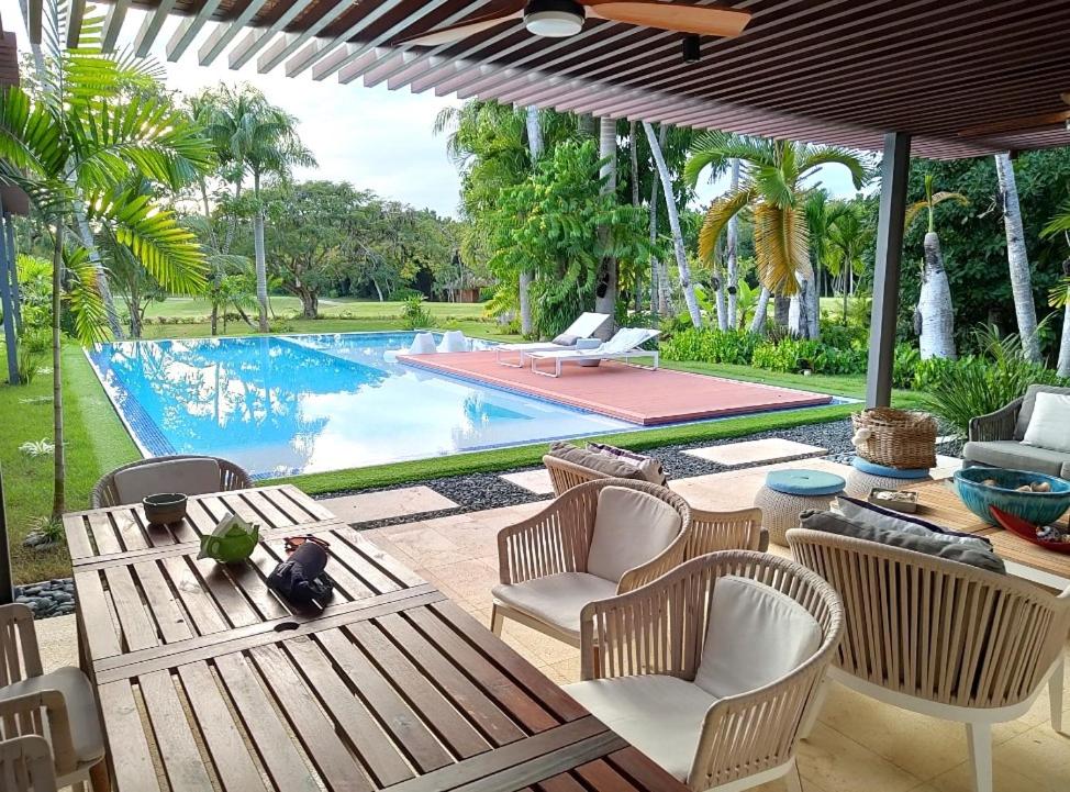 Villa with Private Pool photo 2