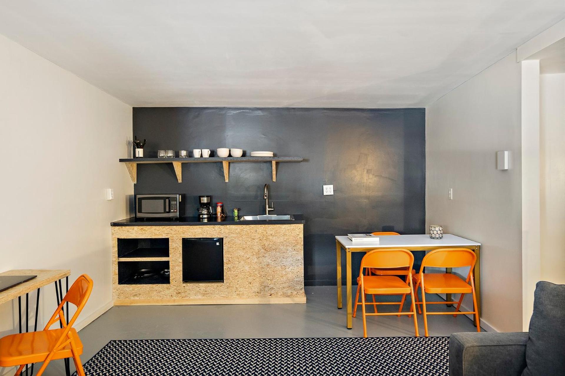 Deluxe Studio - Photo 10