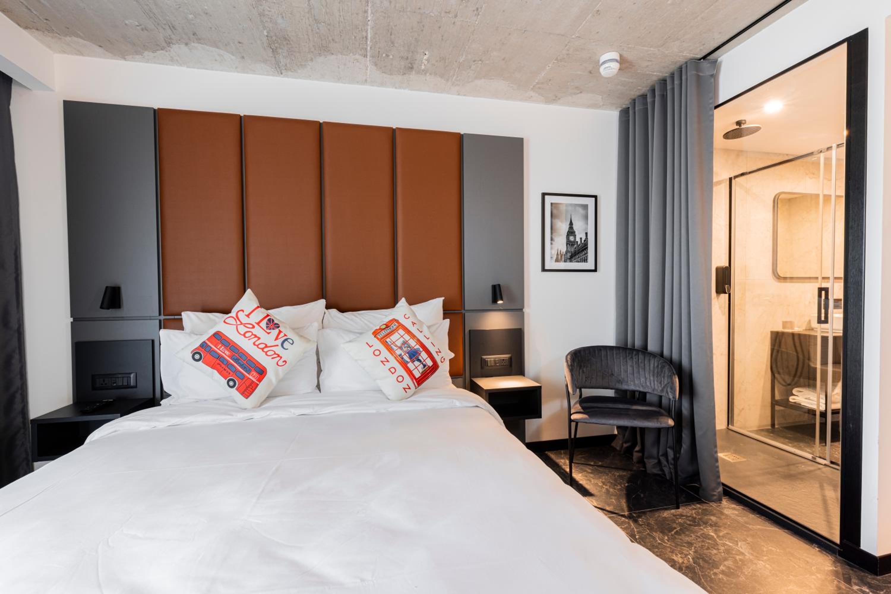 Superior Double or Twin Room with City View