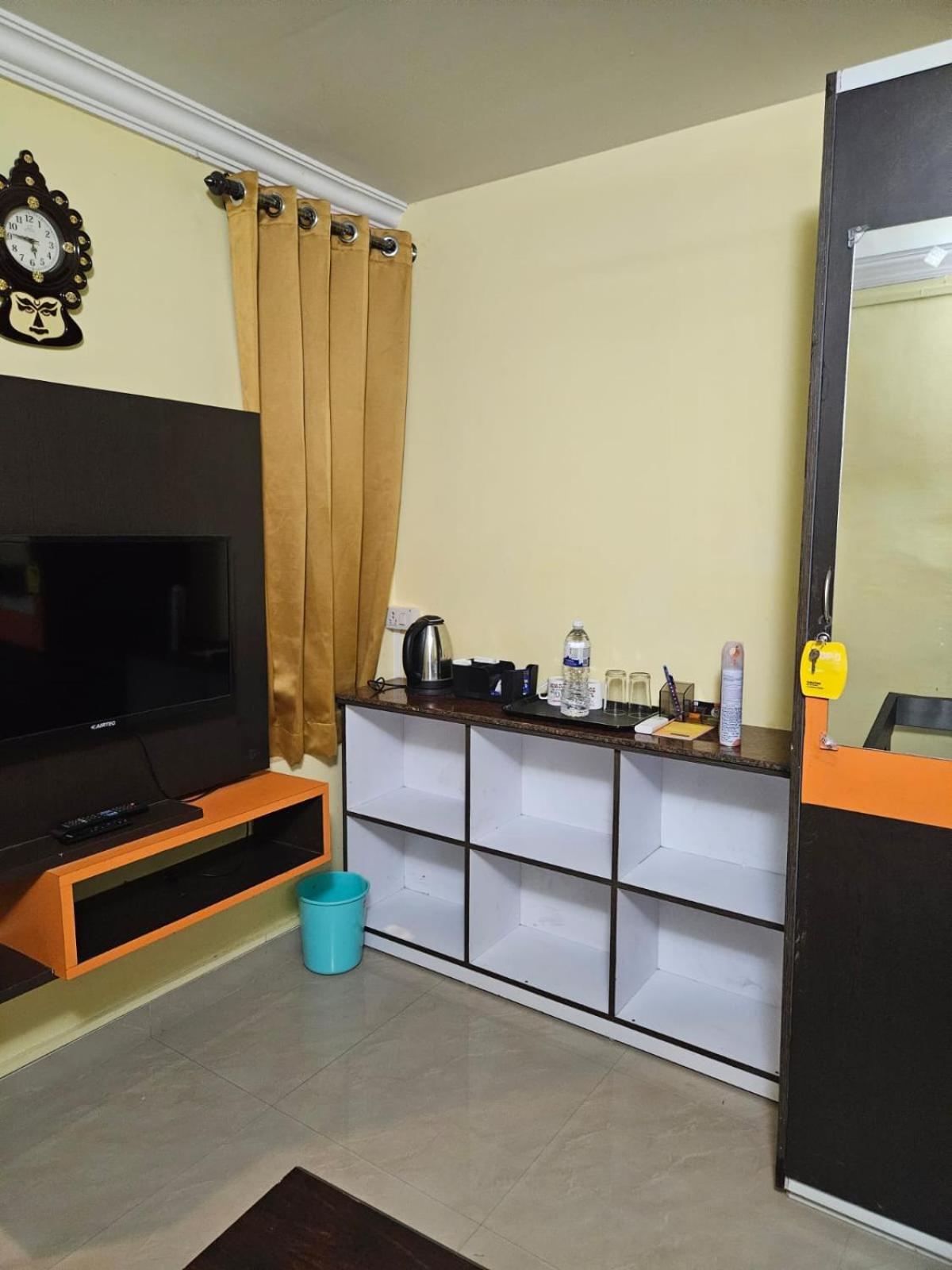 Queen Room photo 3