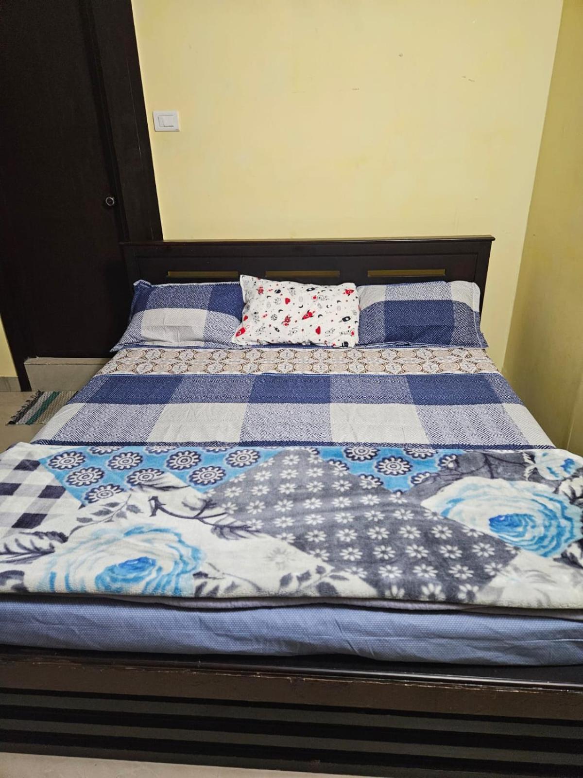 Queen Room photo 1