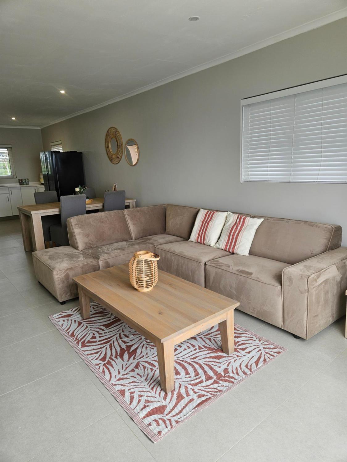 Three-Bedroom Apartment photo 2