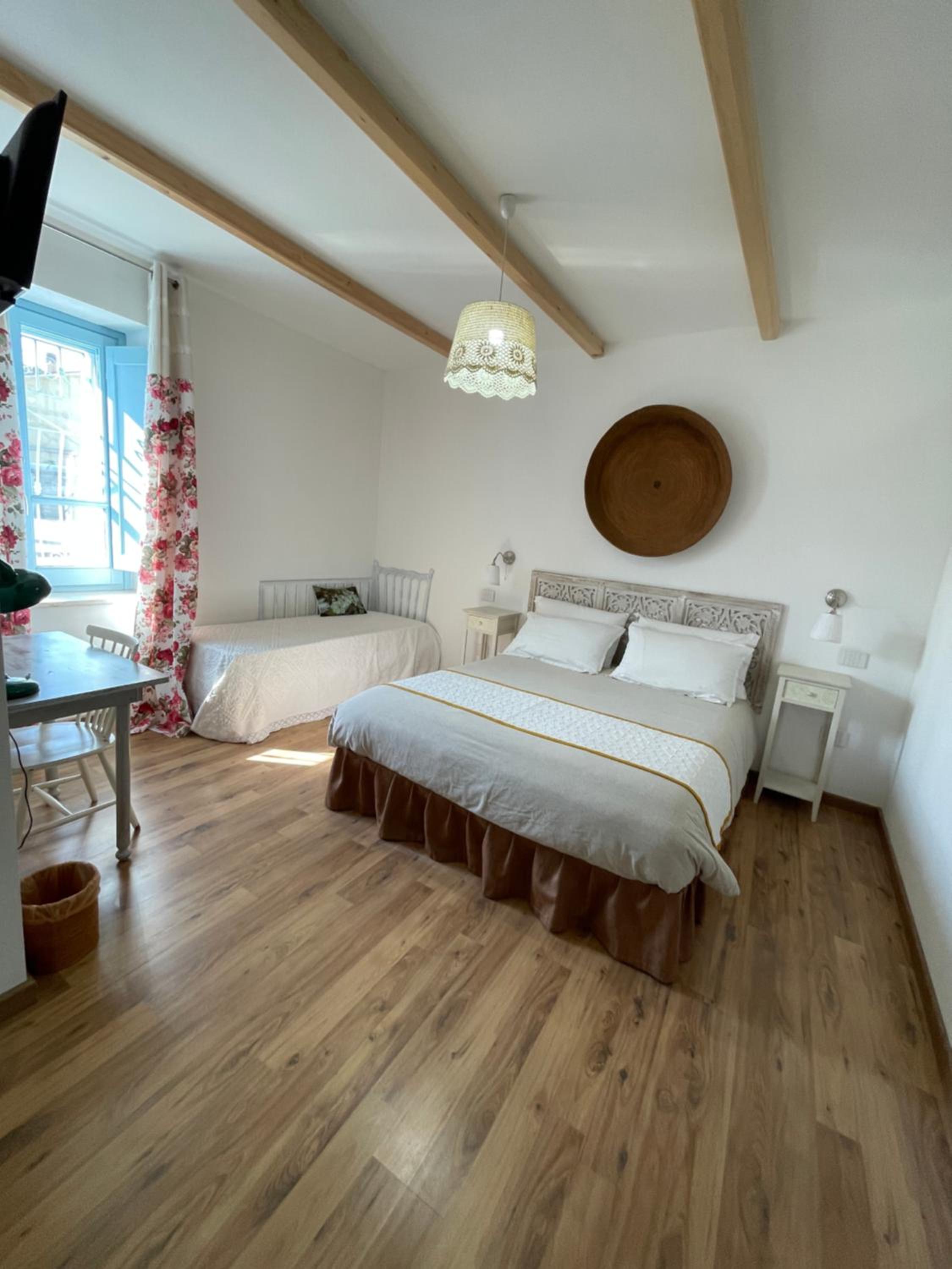 Triple Room with Private Bathroom photo 3