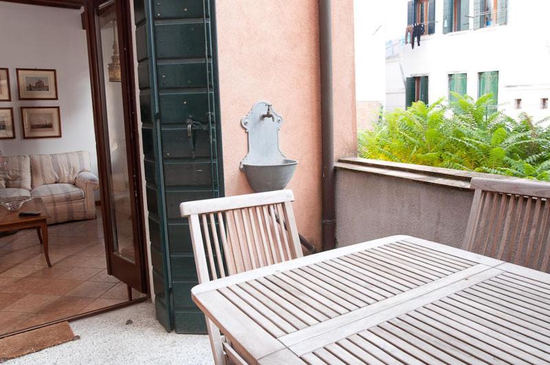 Terrazza Dorsoduro One bedroom apartment photo 2