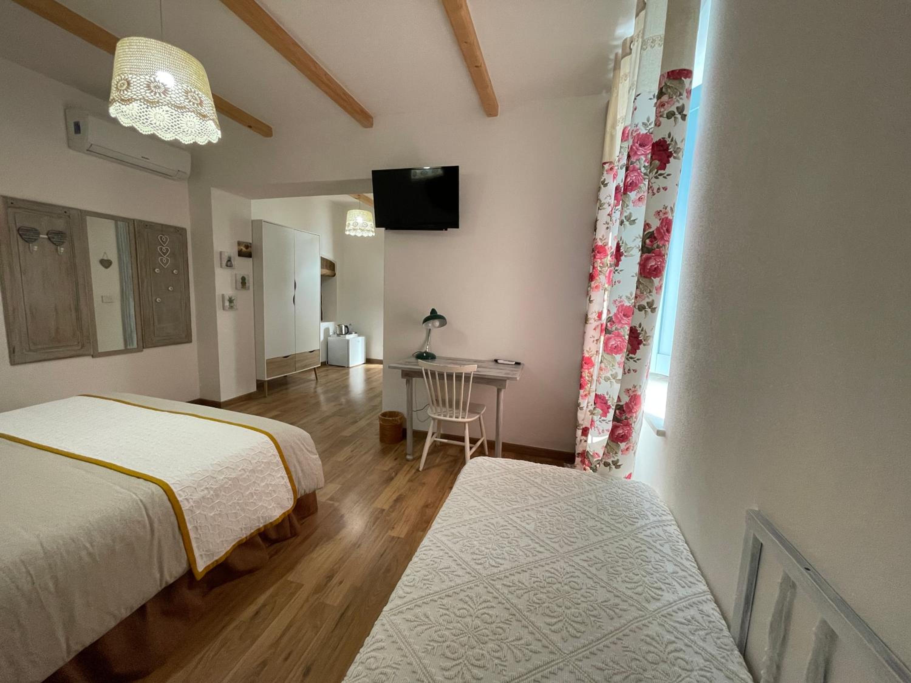 Triple Room with Private Bathroom