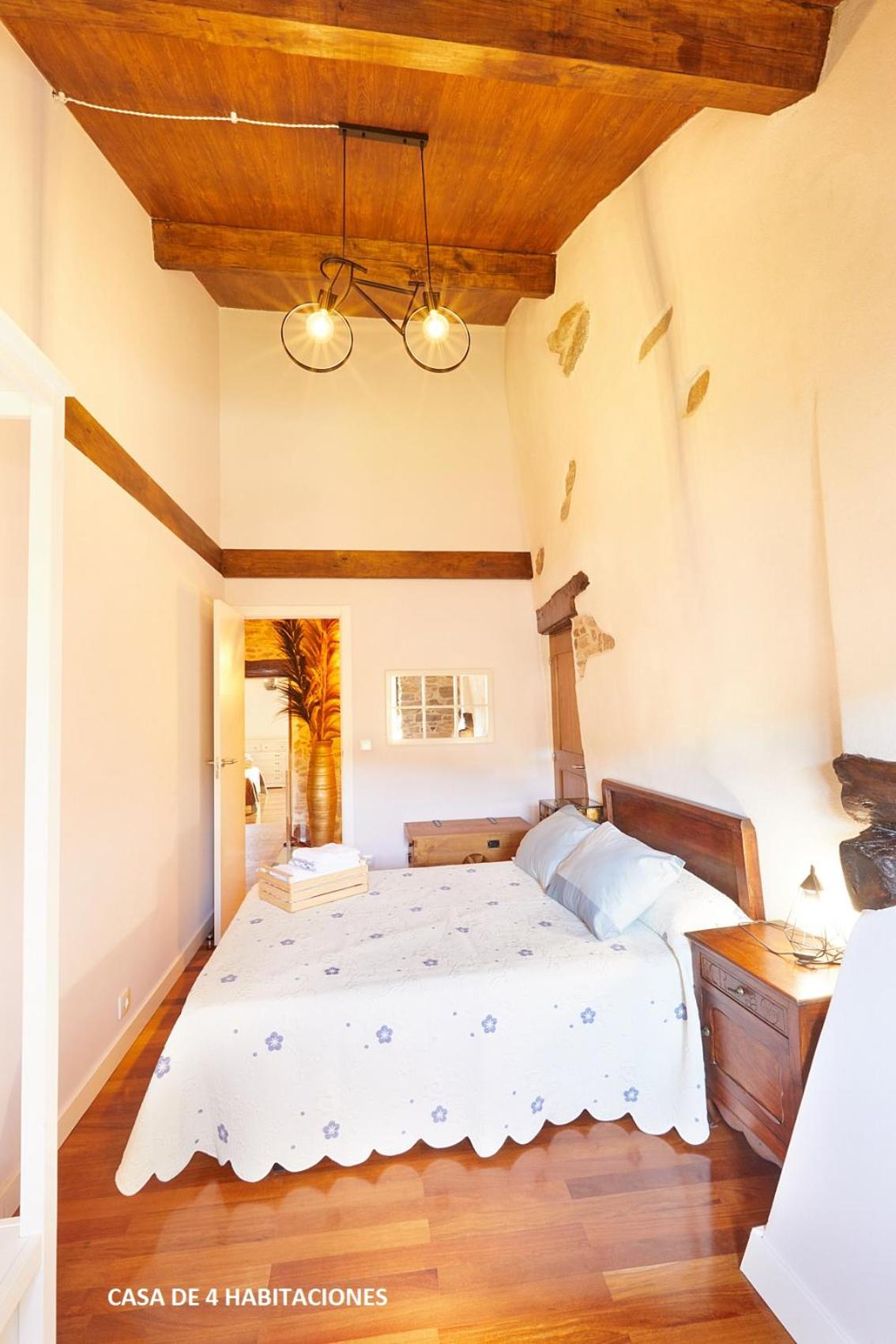 Casa de cuatro habitaciones
