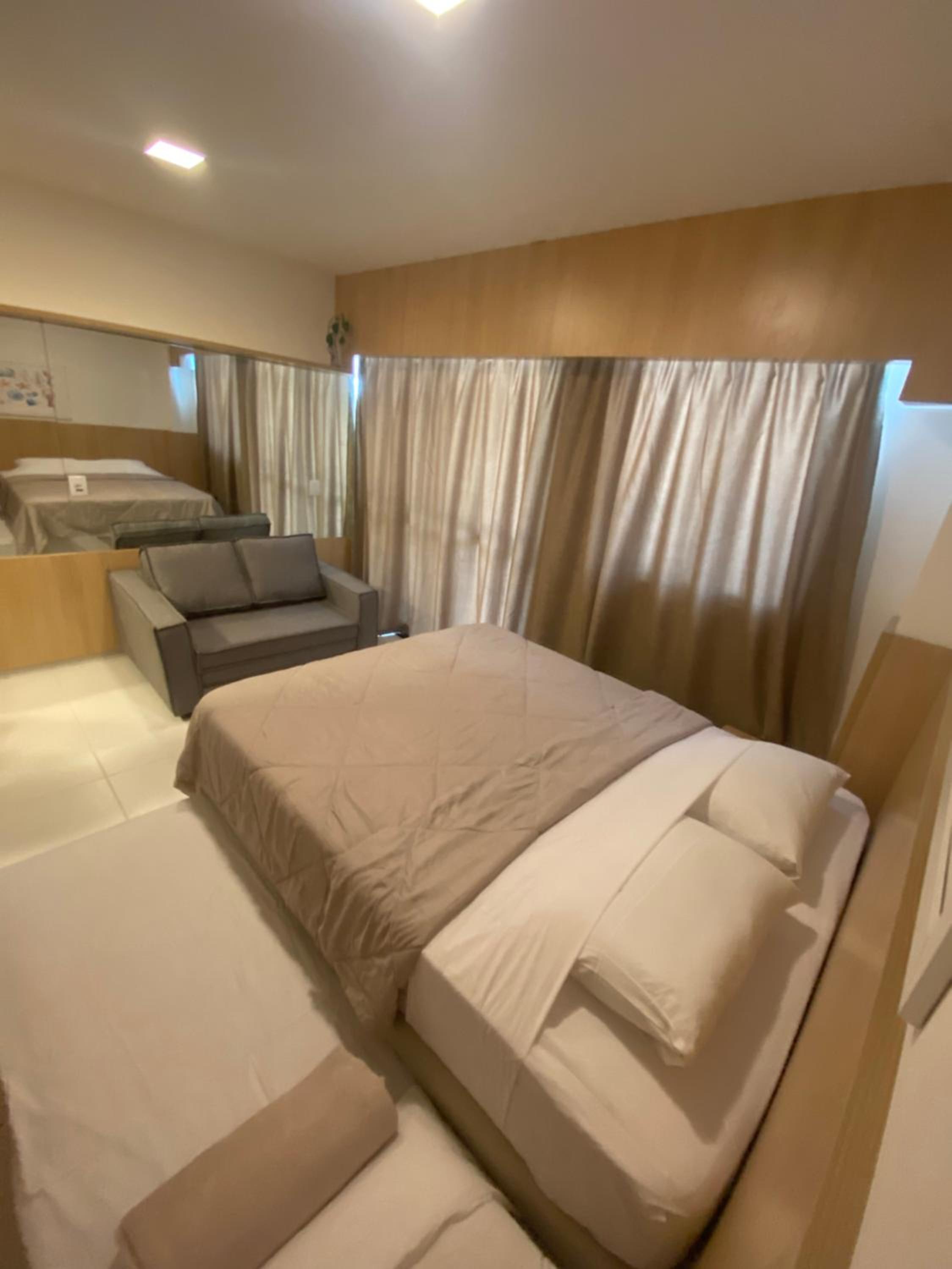 Studio Apartment with Queen Bed photo 1
