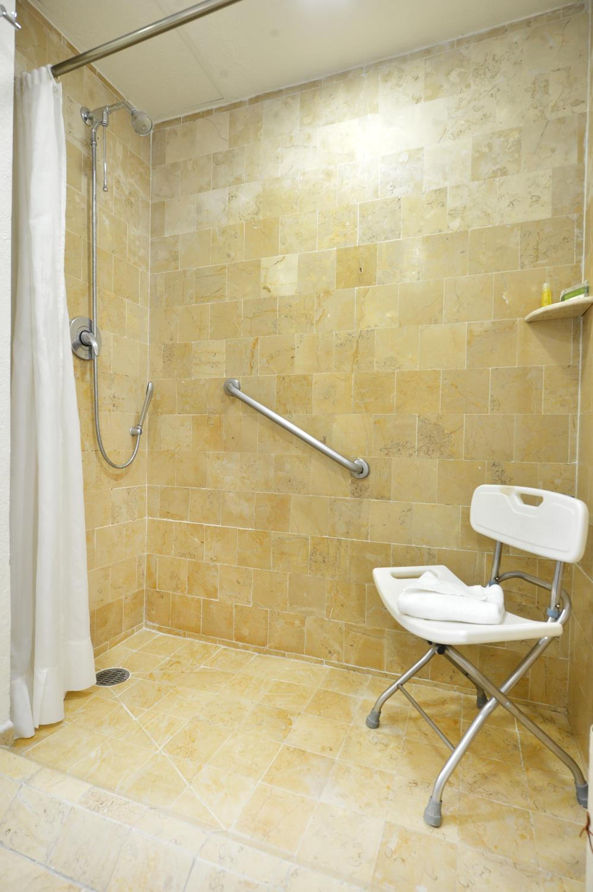 Double Room - Disability Access - Photo 2