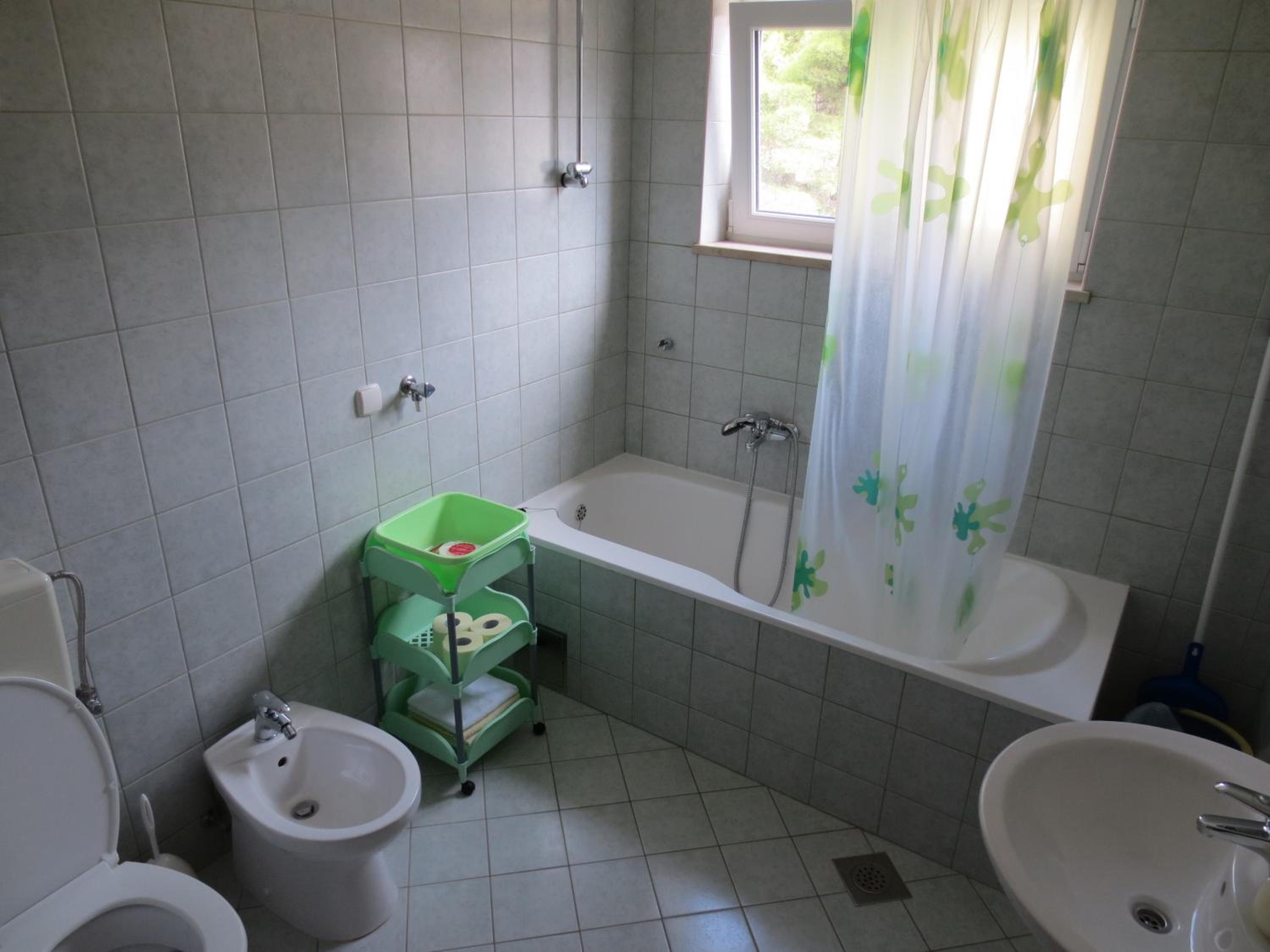 Apartment with Balcony photo 3