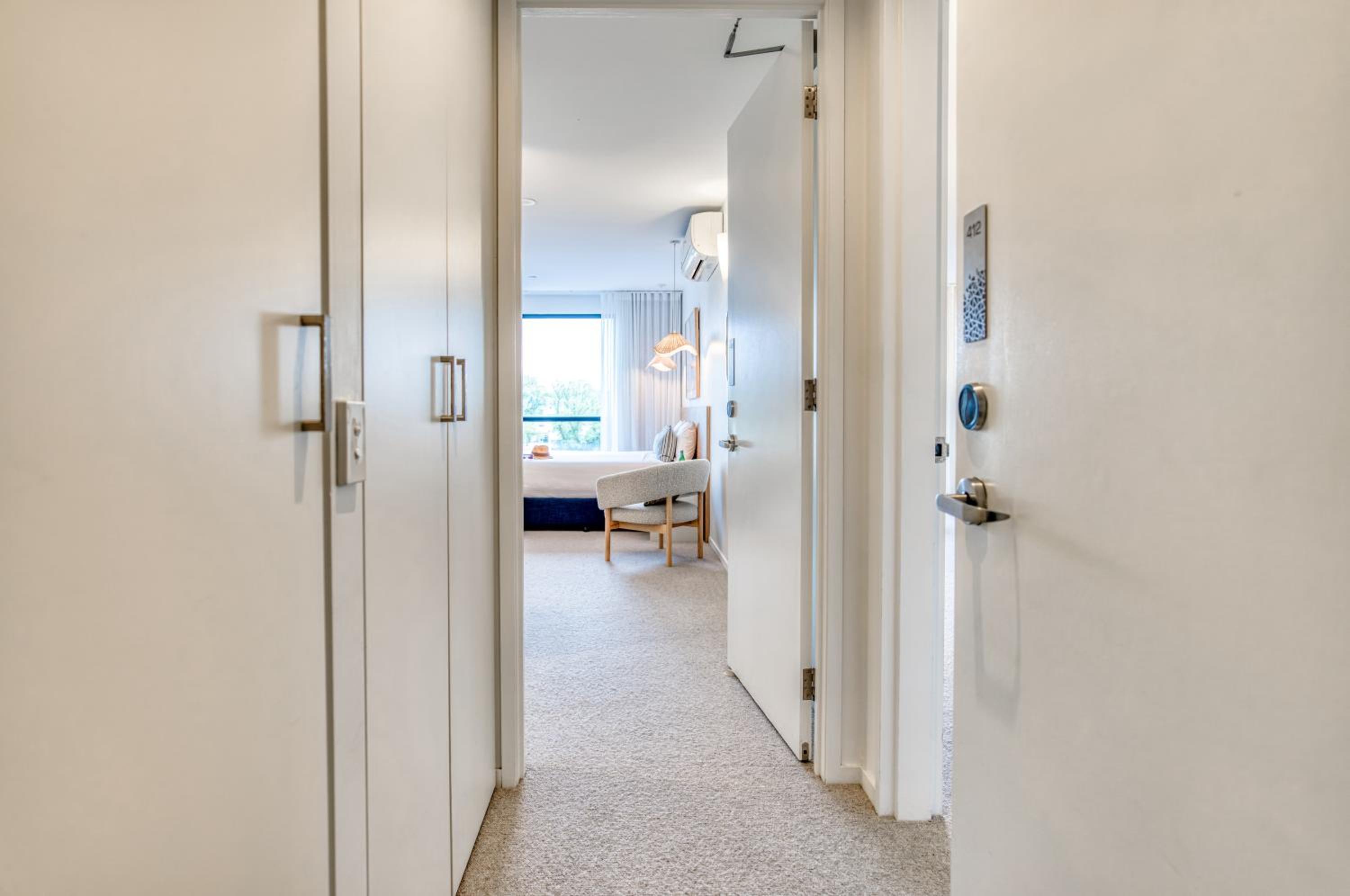 2 Bedroom Dual Key Apartment photo 3