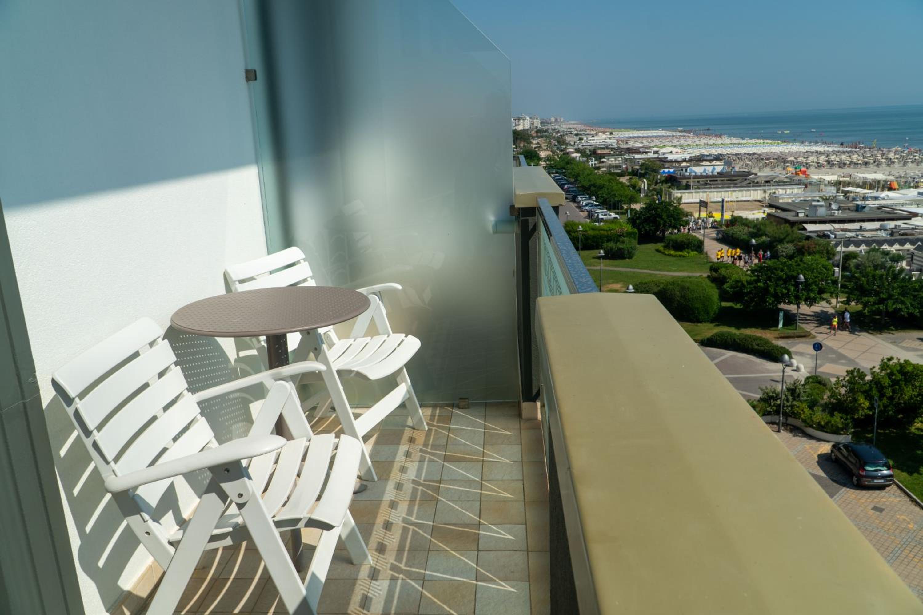 Quadruple Room with Sea View photo 3