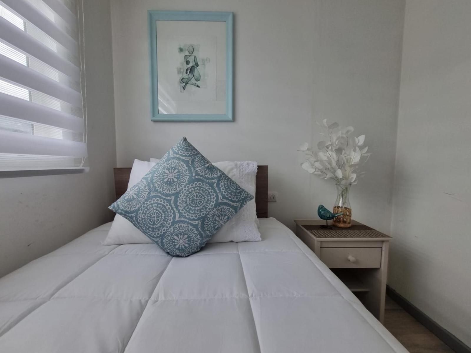 Single Room photo 3