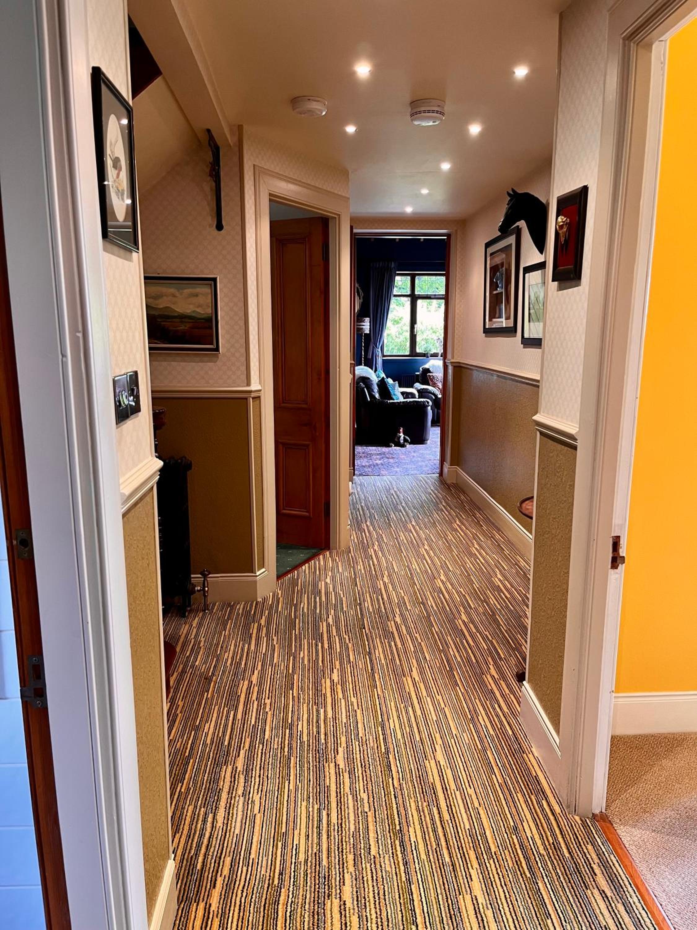 Four-Bedroom House photo 1