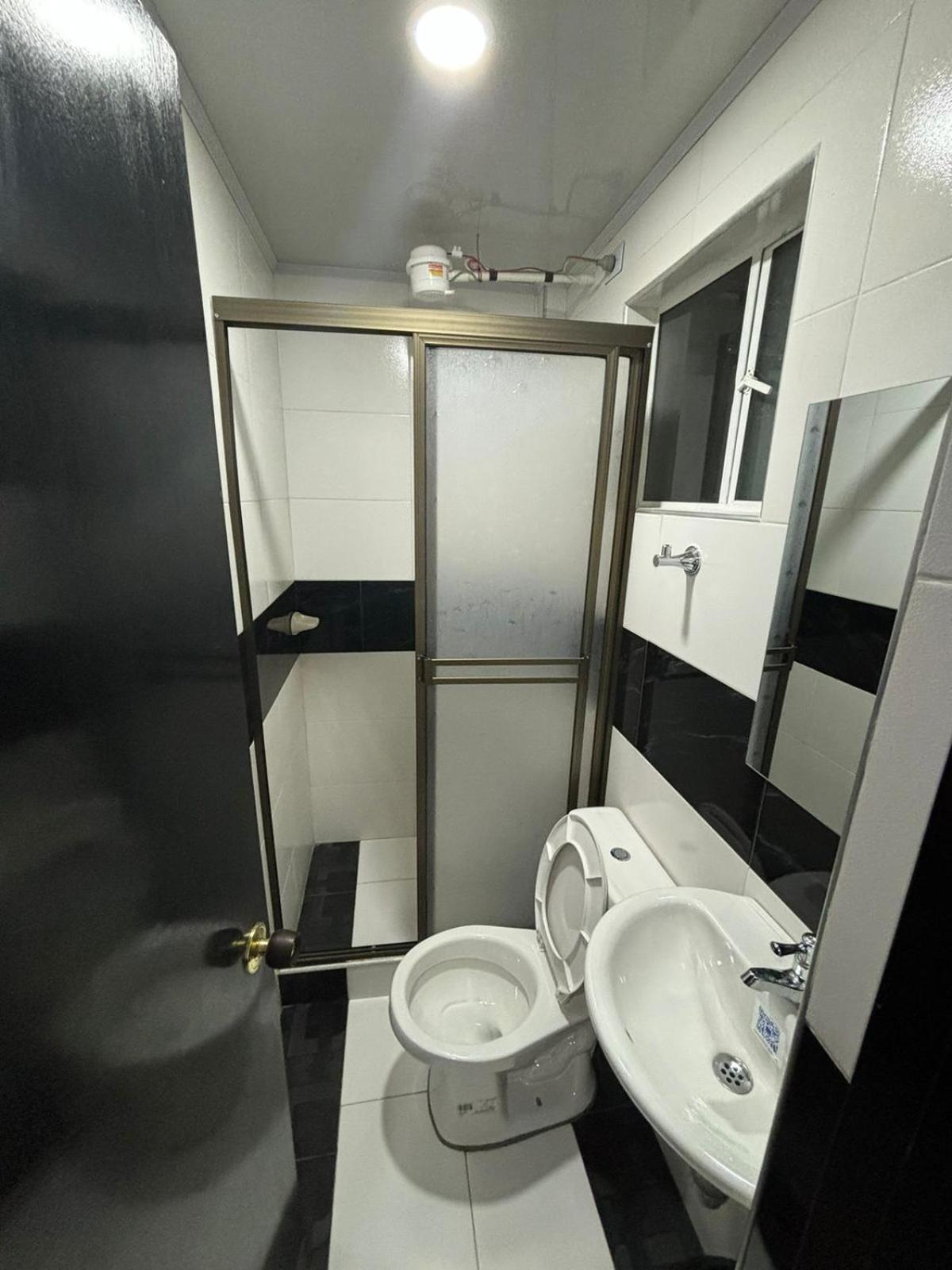 Double Room With Private Bathroom photo 1