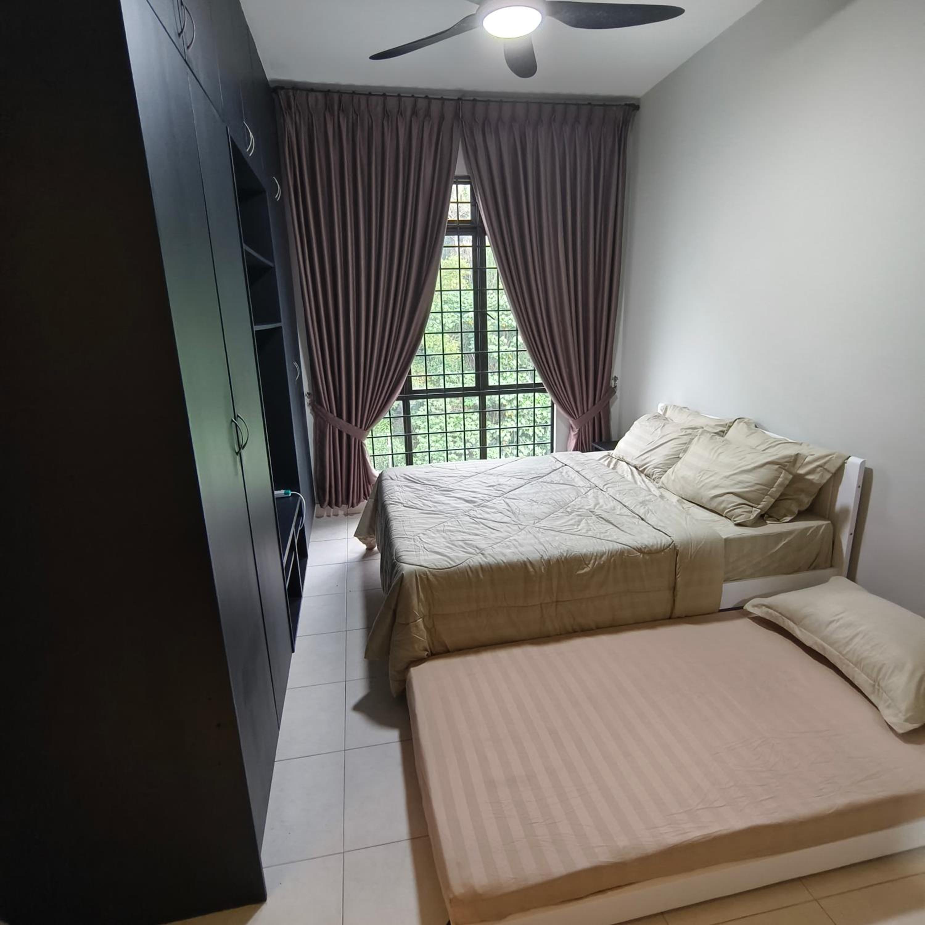 Three-Bedroom Apartment photo 2
