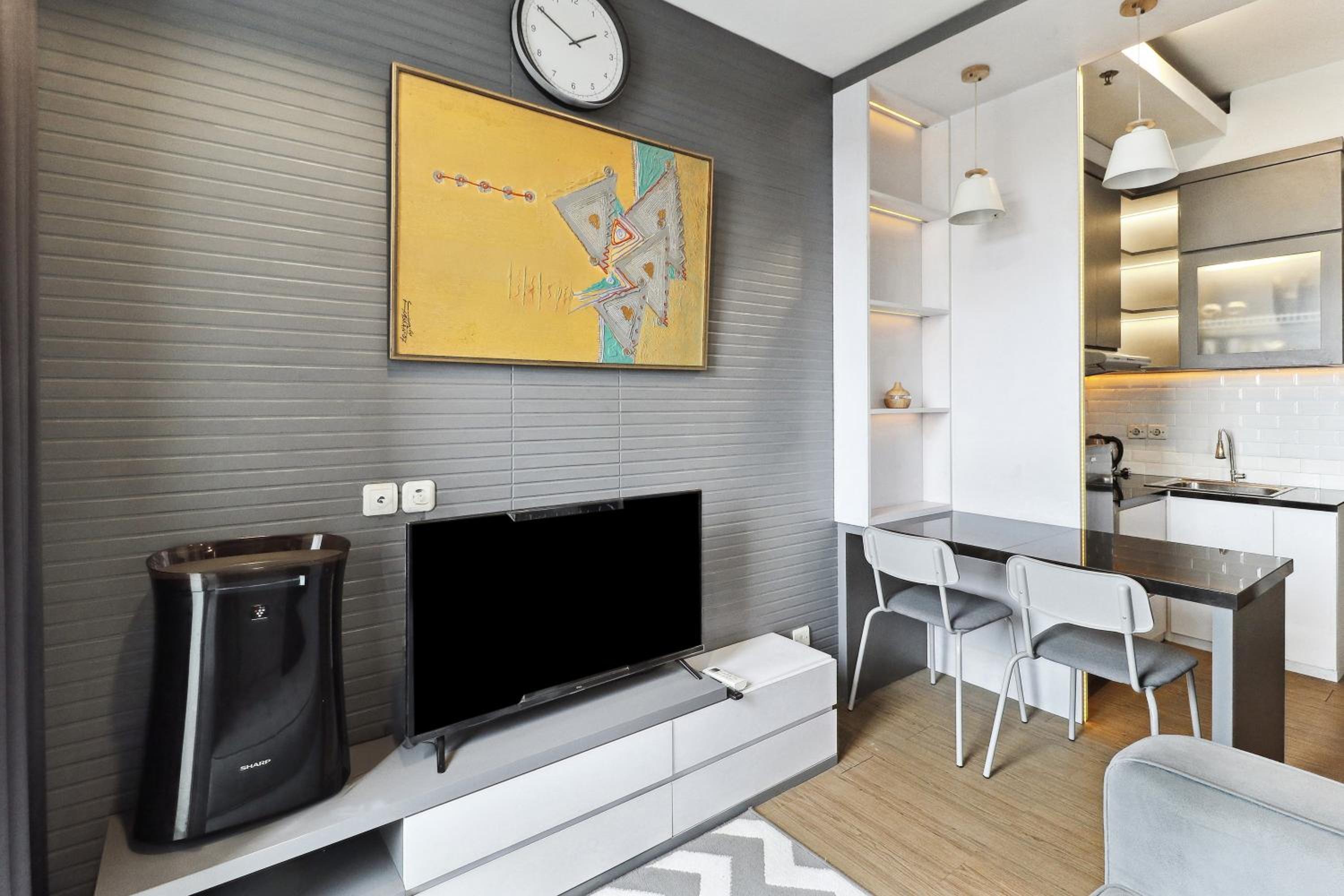 One-Bedroom Apartment - Photo 4