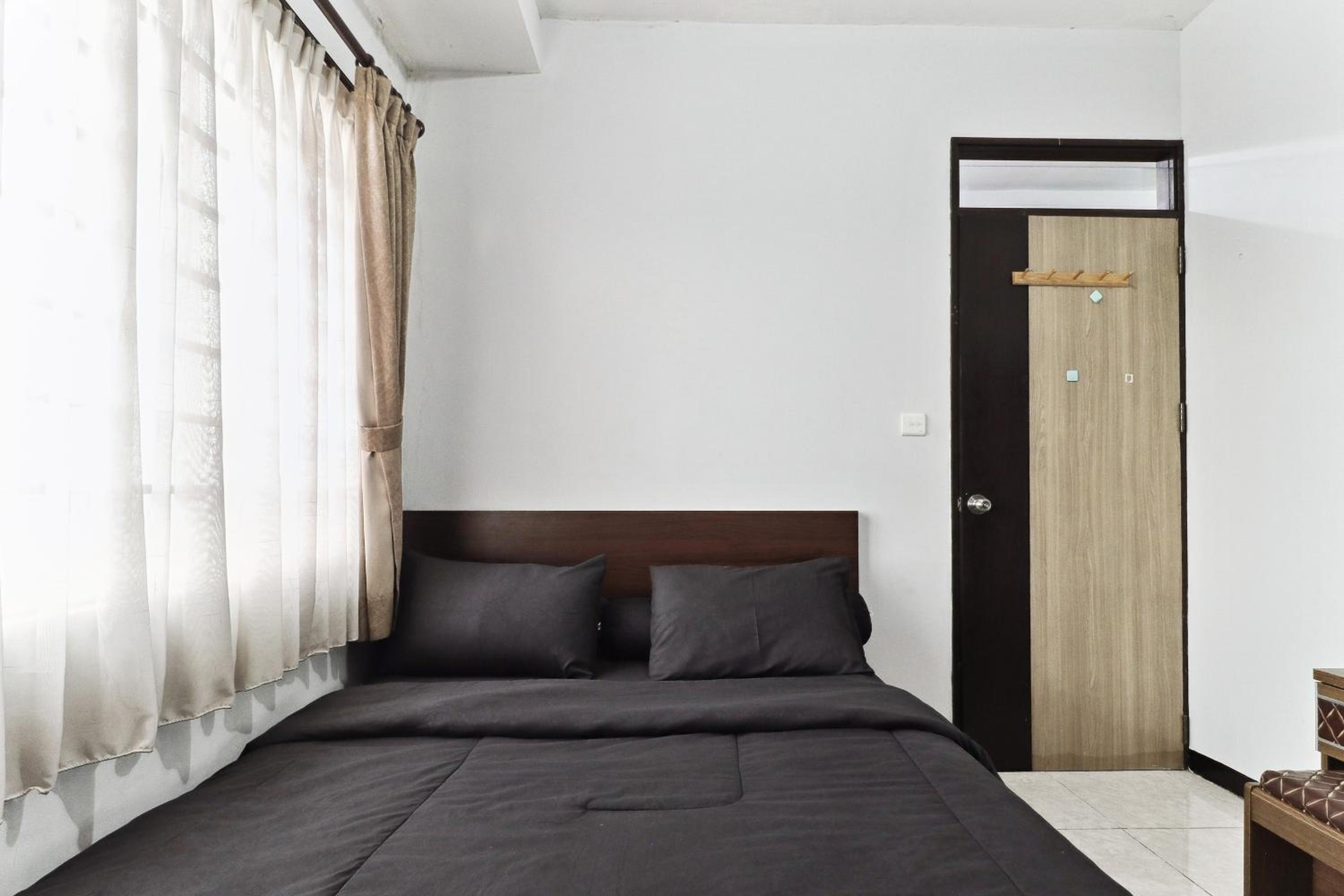 Two-Bedroom Apartment - Photo 1