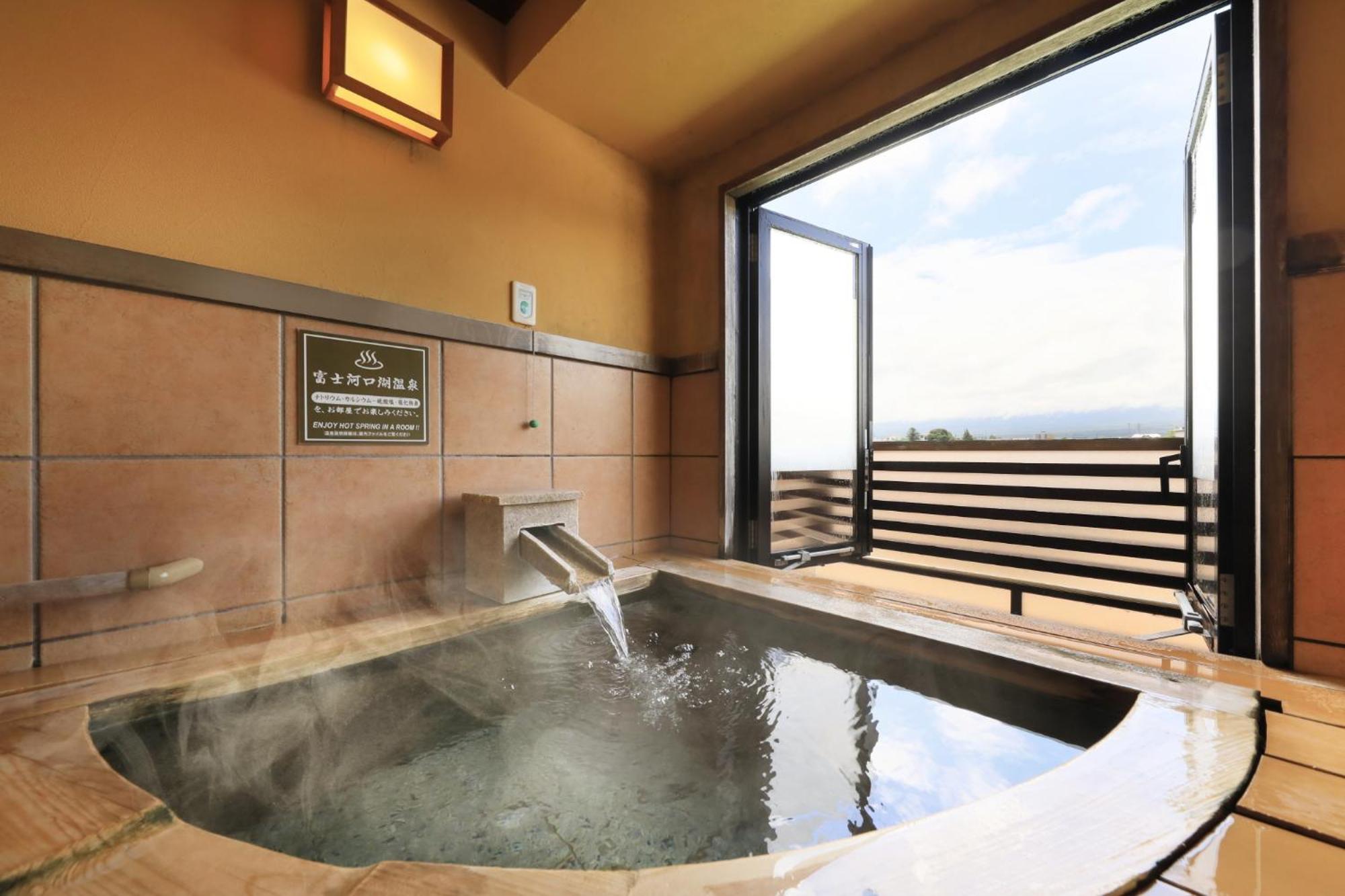 Deluxe Room with Tatami Area and Mt. Fuji View - Non-Smoking - East Building